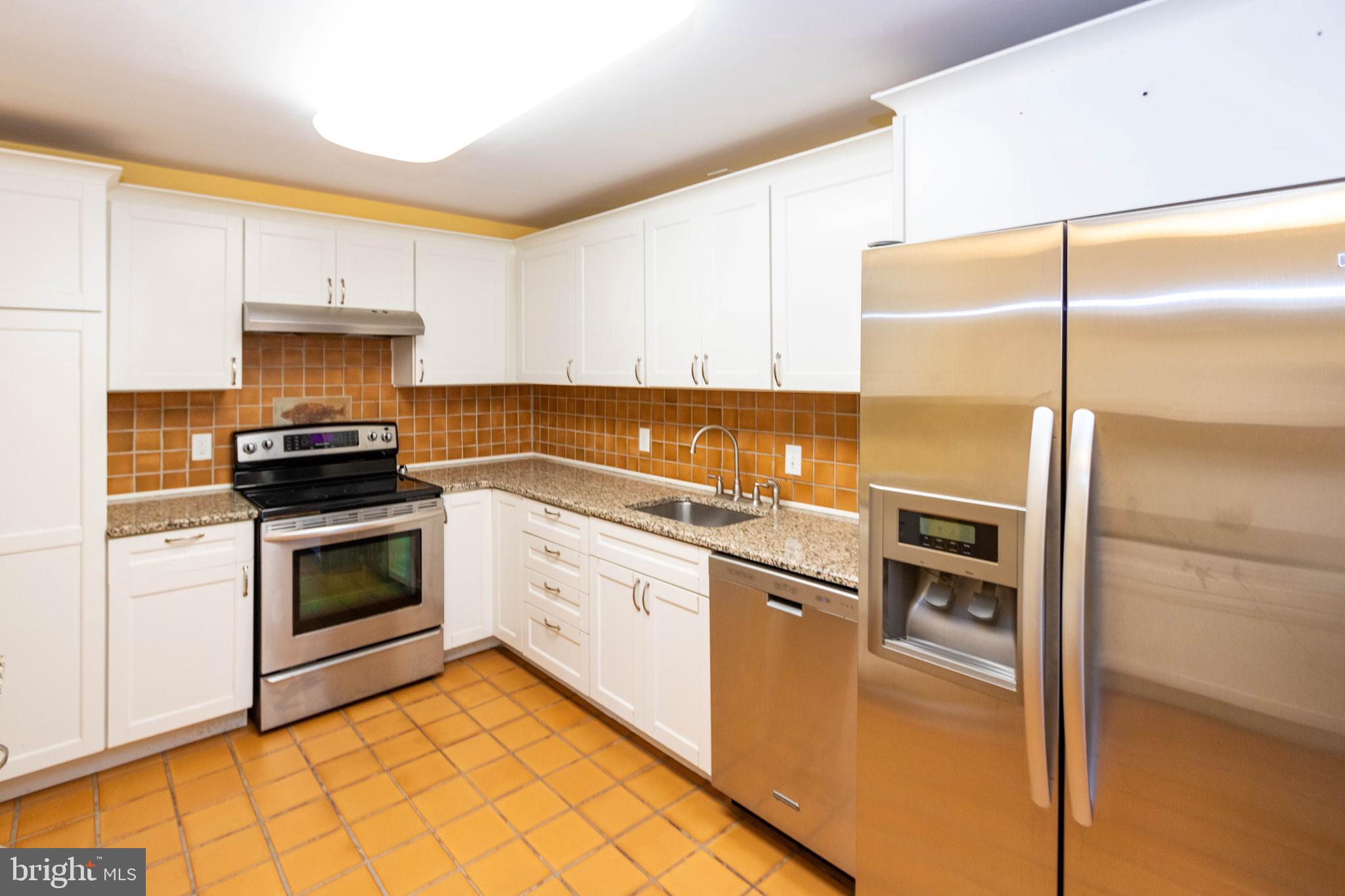 PIKESVILLE - Residential