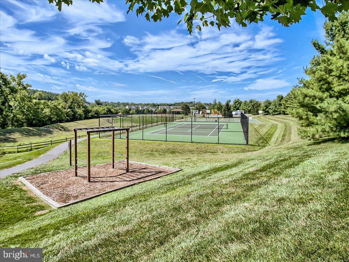 SPRING RIDGE - Residential