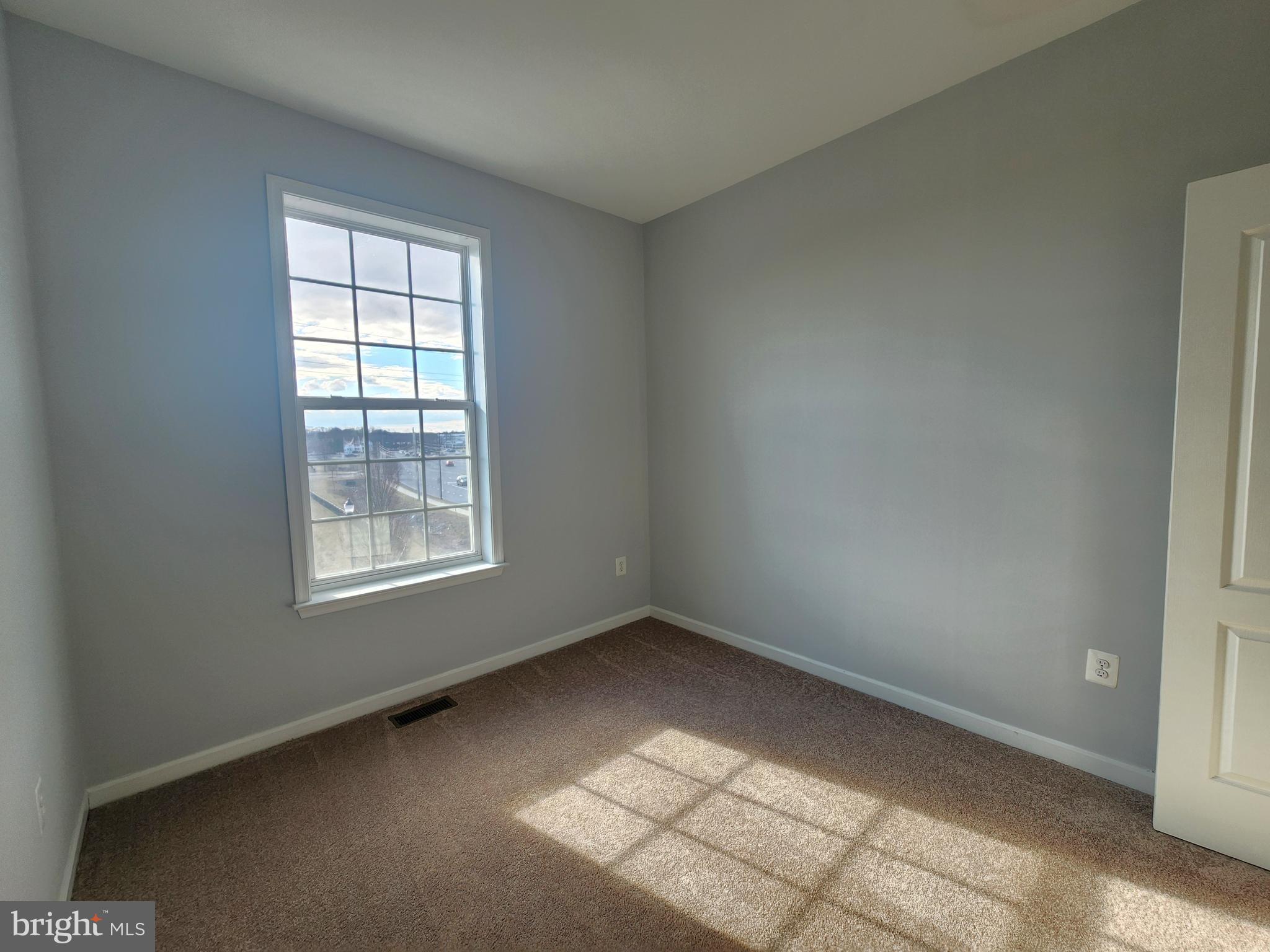 MARKET SQUARE - Residential Lease