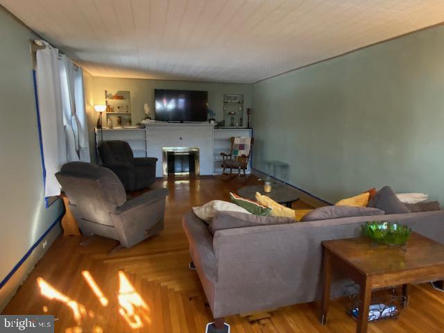 SOUTH HILLS - Residential