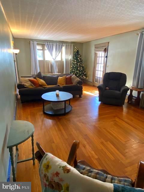 SOUTH HILLS - Residential