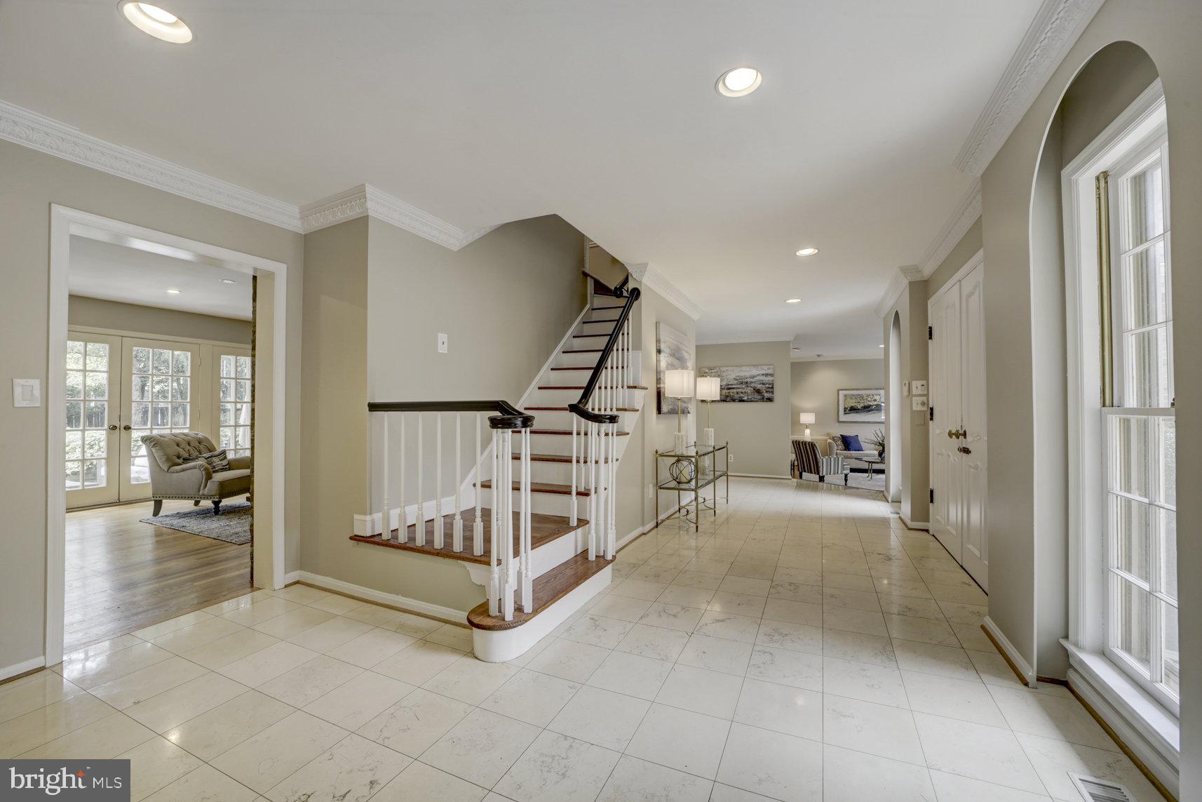 POTOMAC VILLAGE - Residential