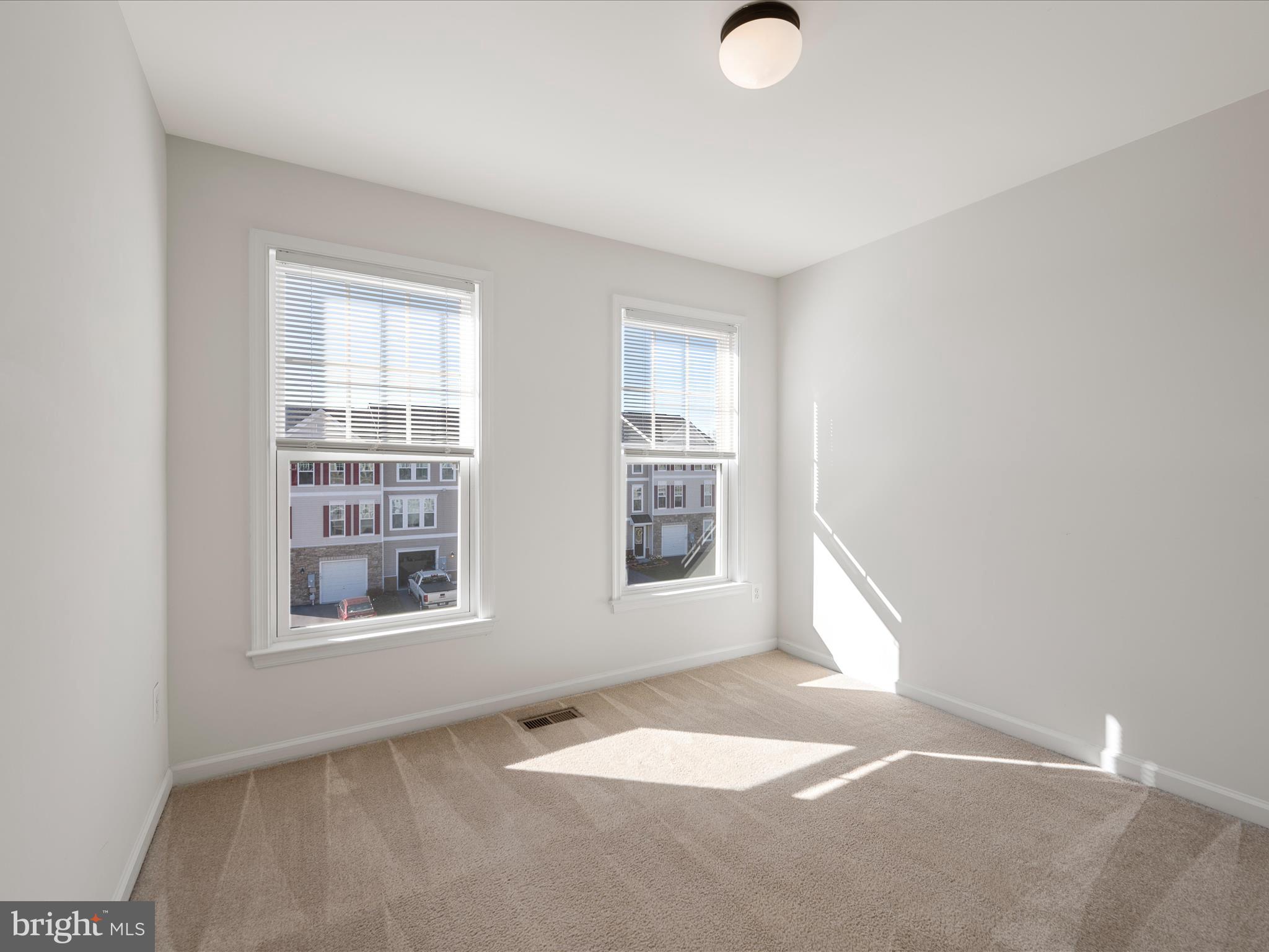 FIELDSTONE - Residential