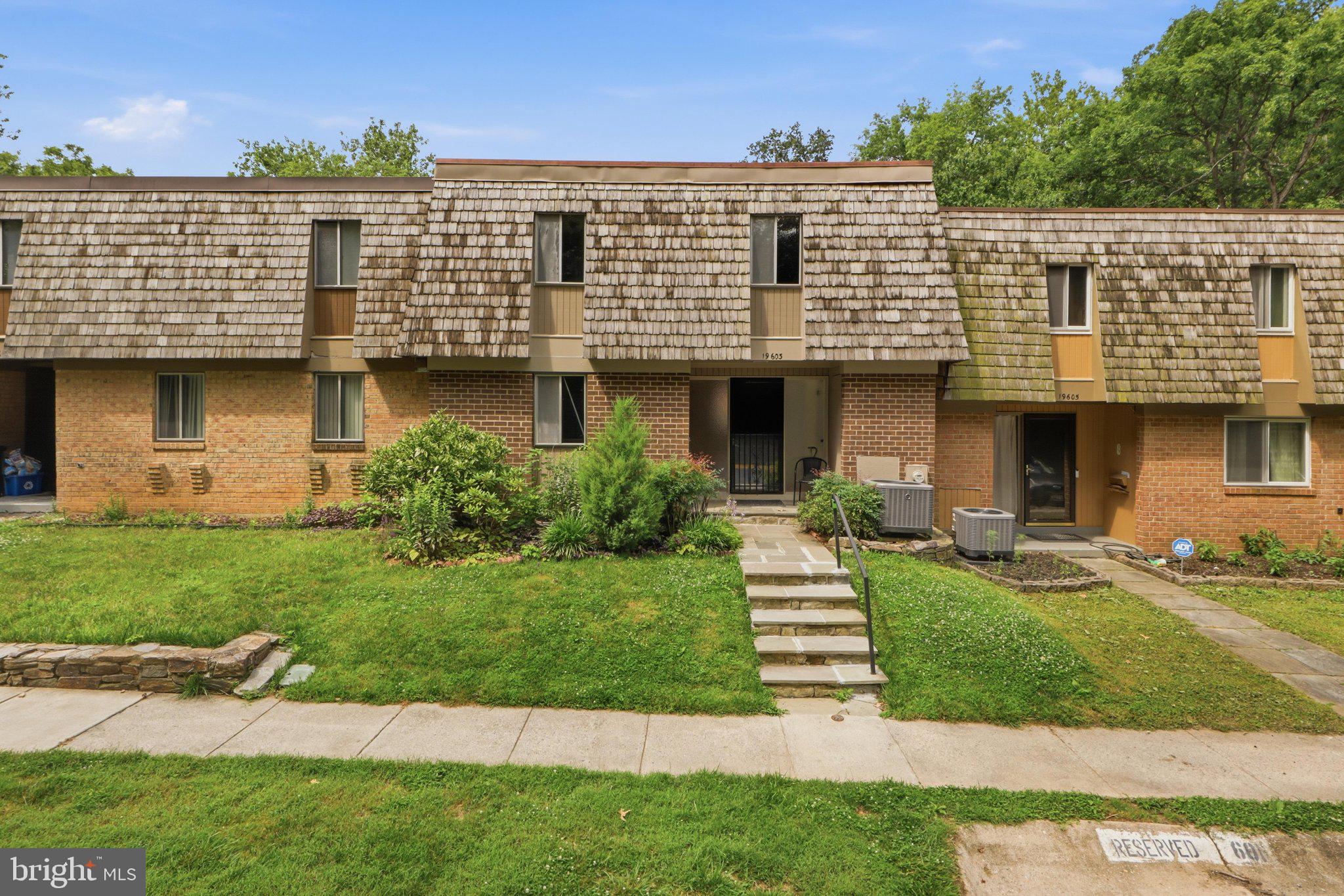 STEDWICK TOWNHOUSES - Residential
