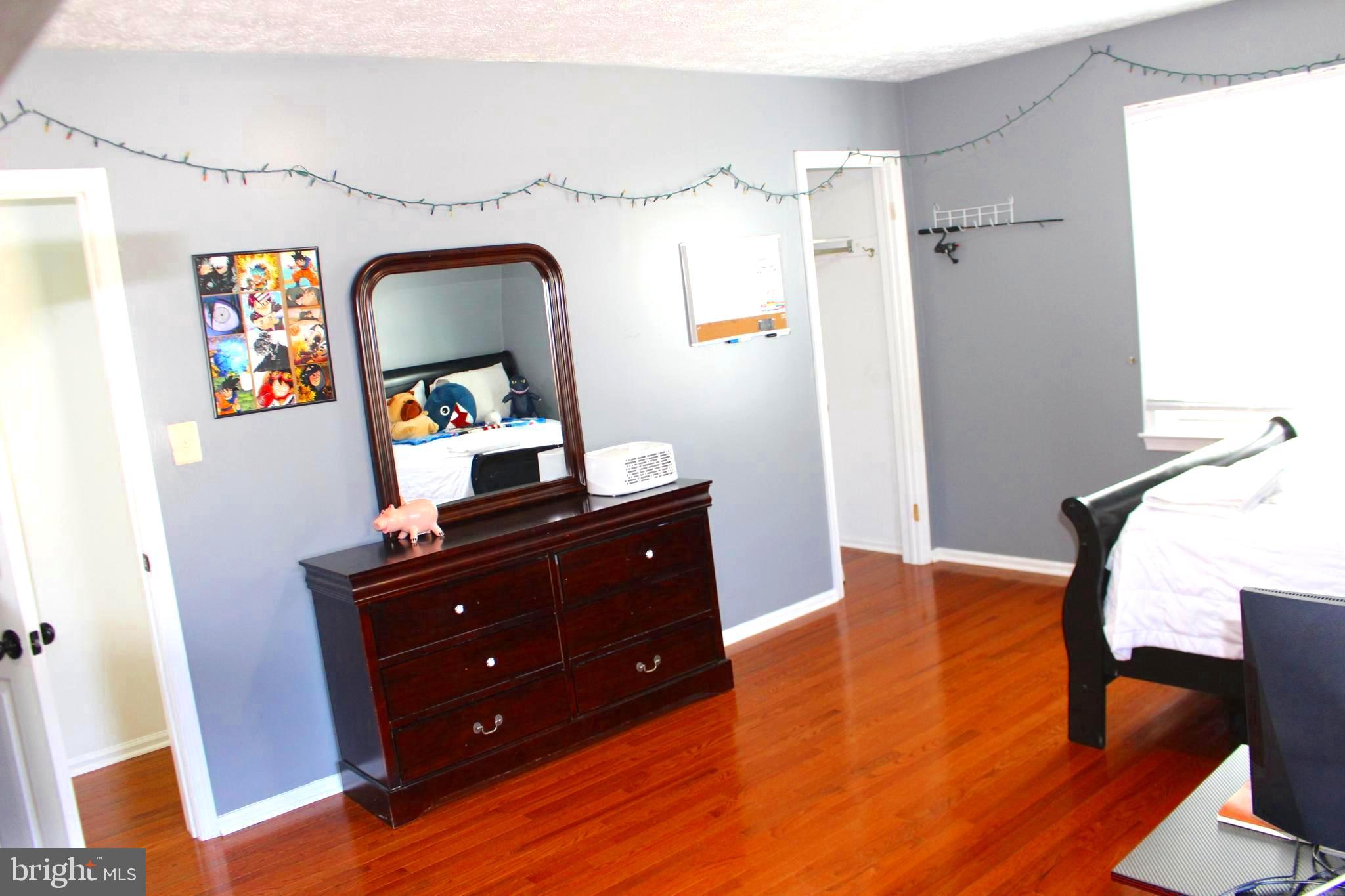 THE KNOLLS - Residential