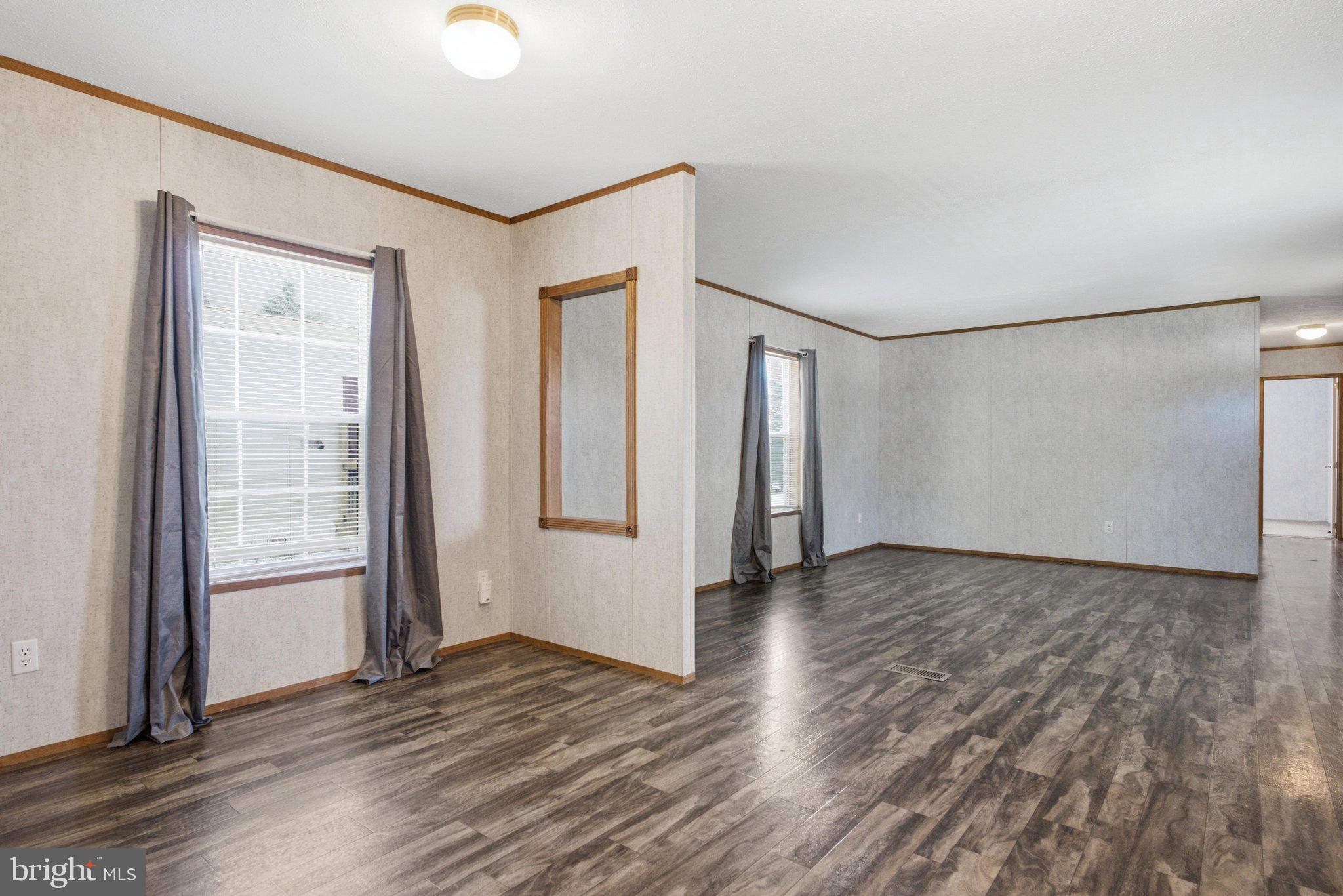 WALMAR MANOR - Residential