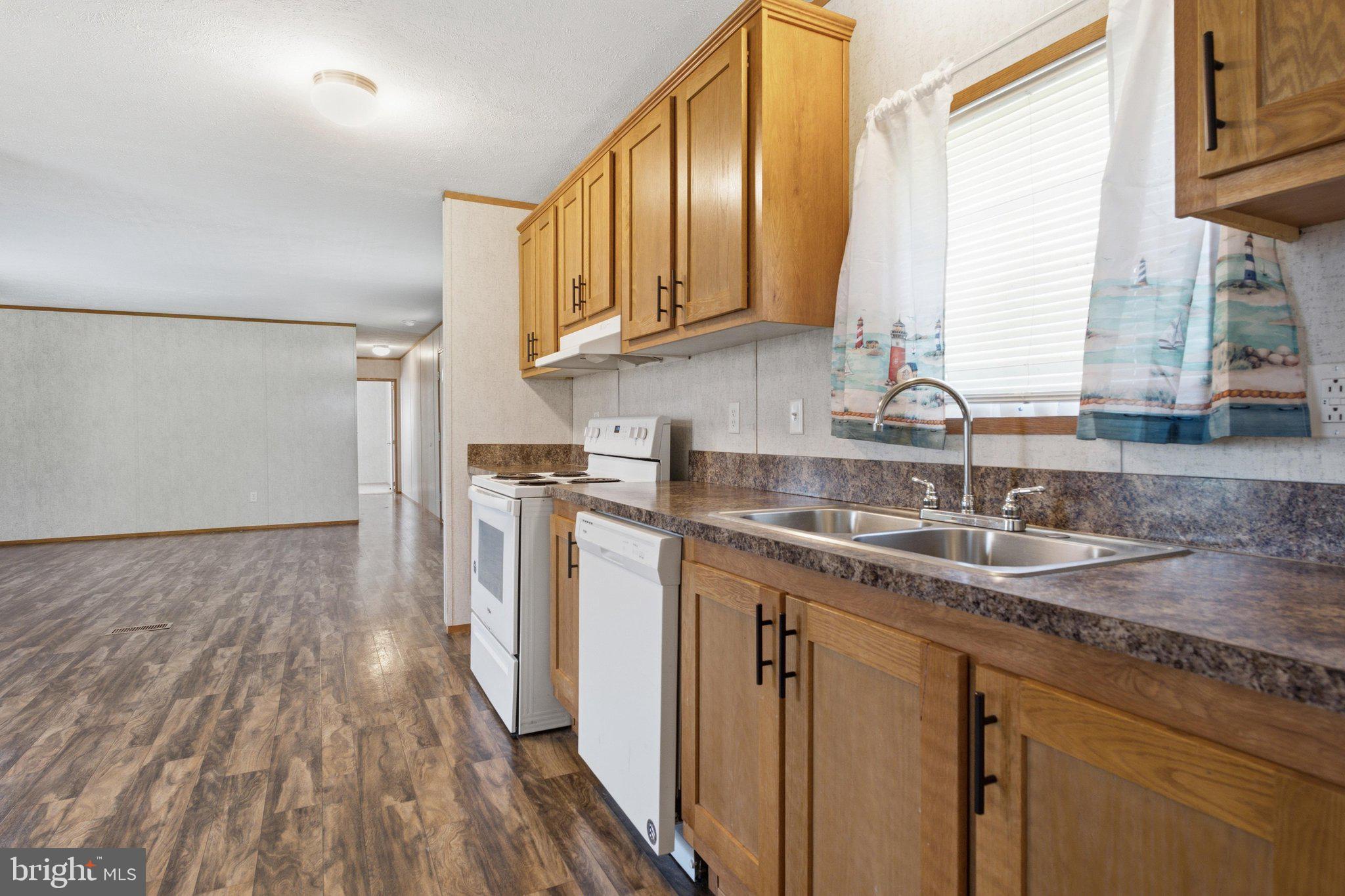 WALMAR MANOR - Residential