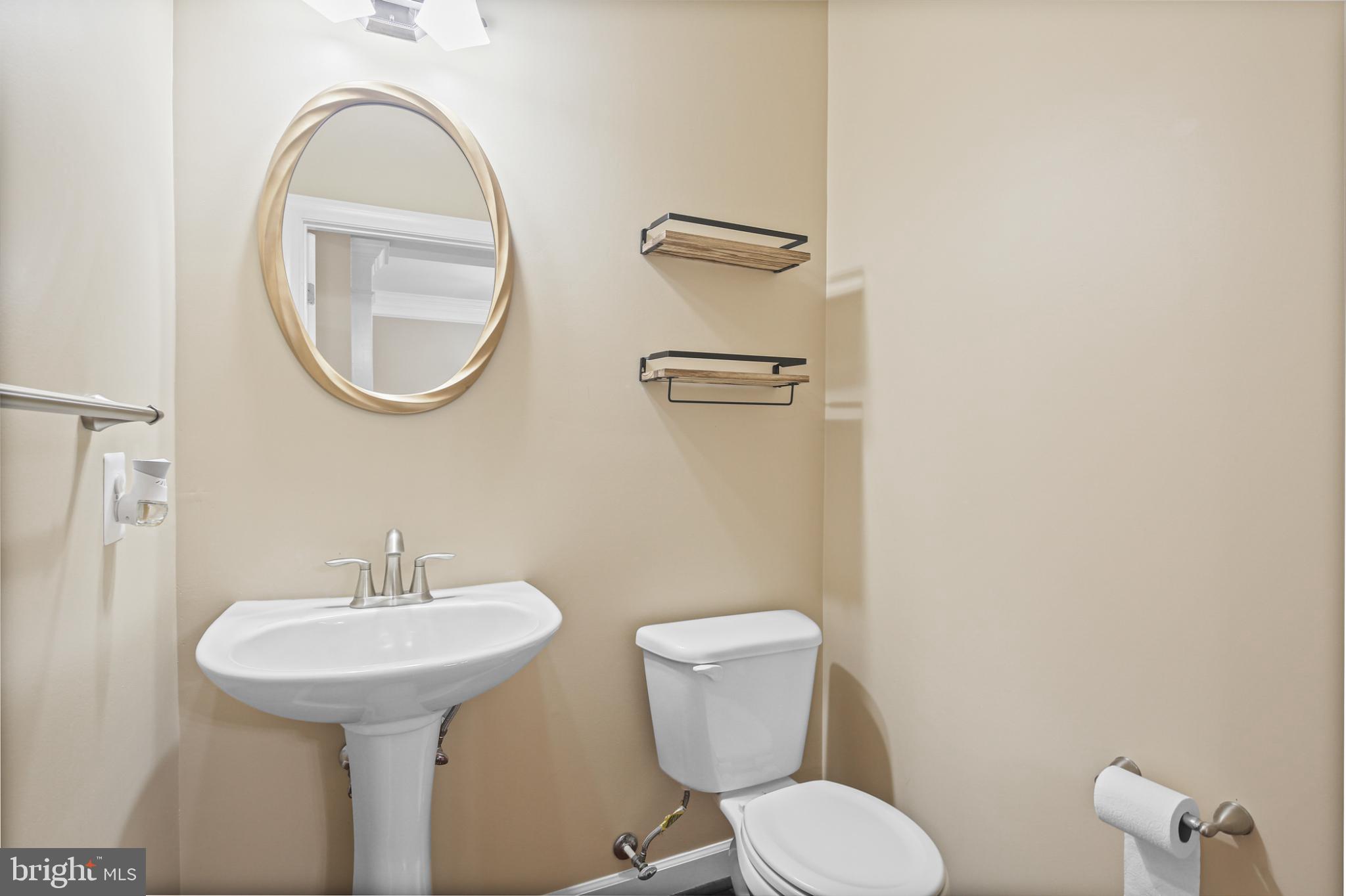 ENCLAVE AT WAVERLY WOODS - Residential