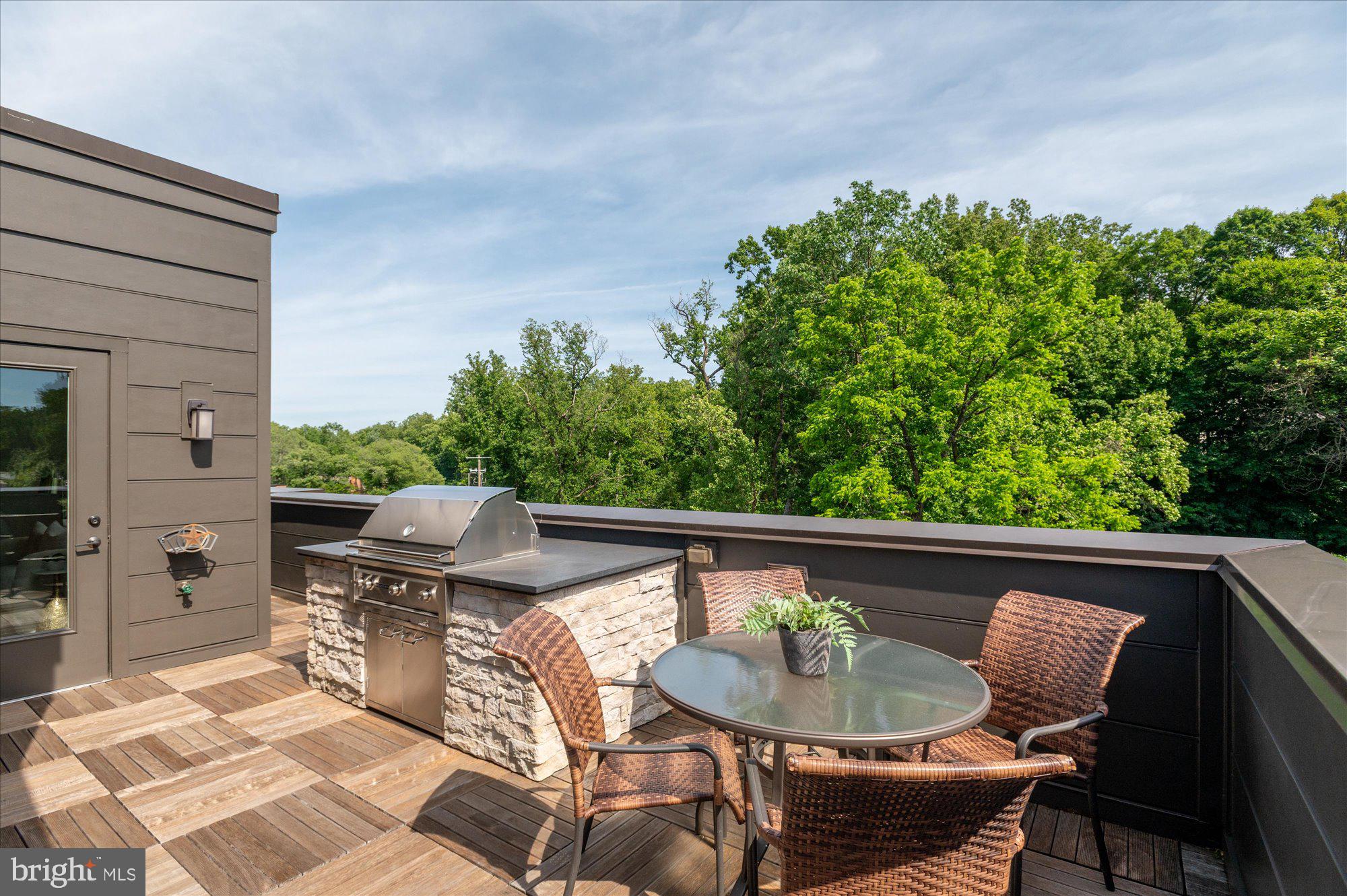 CHEVY CHASE - Residential