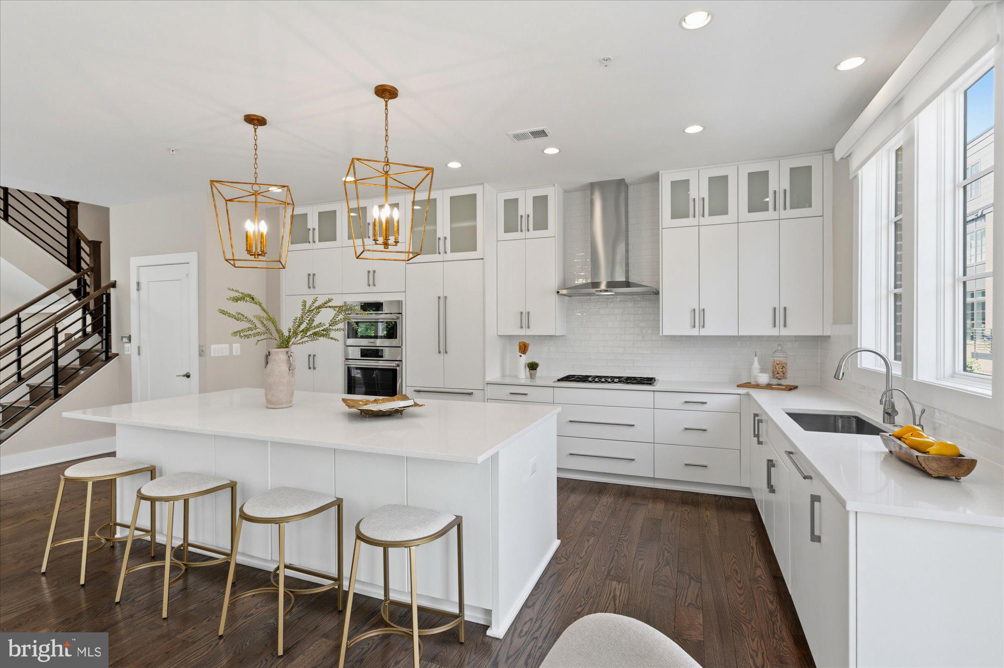 CHEVY CHASE - Residential