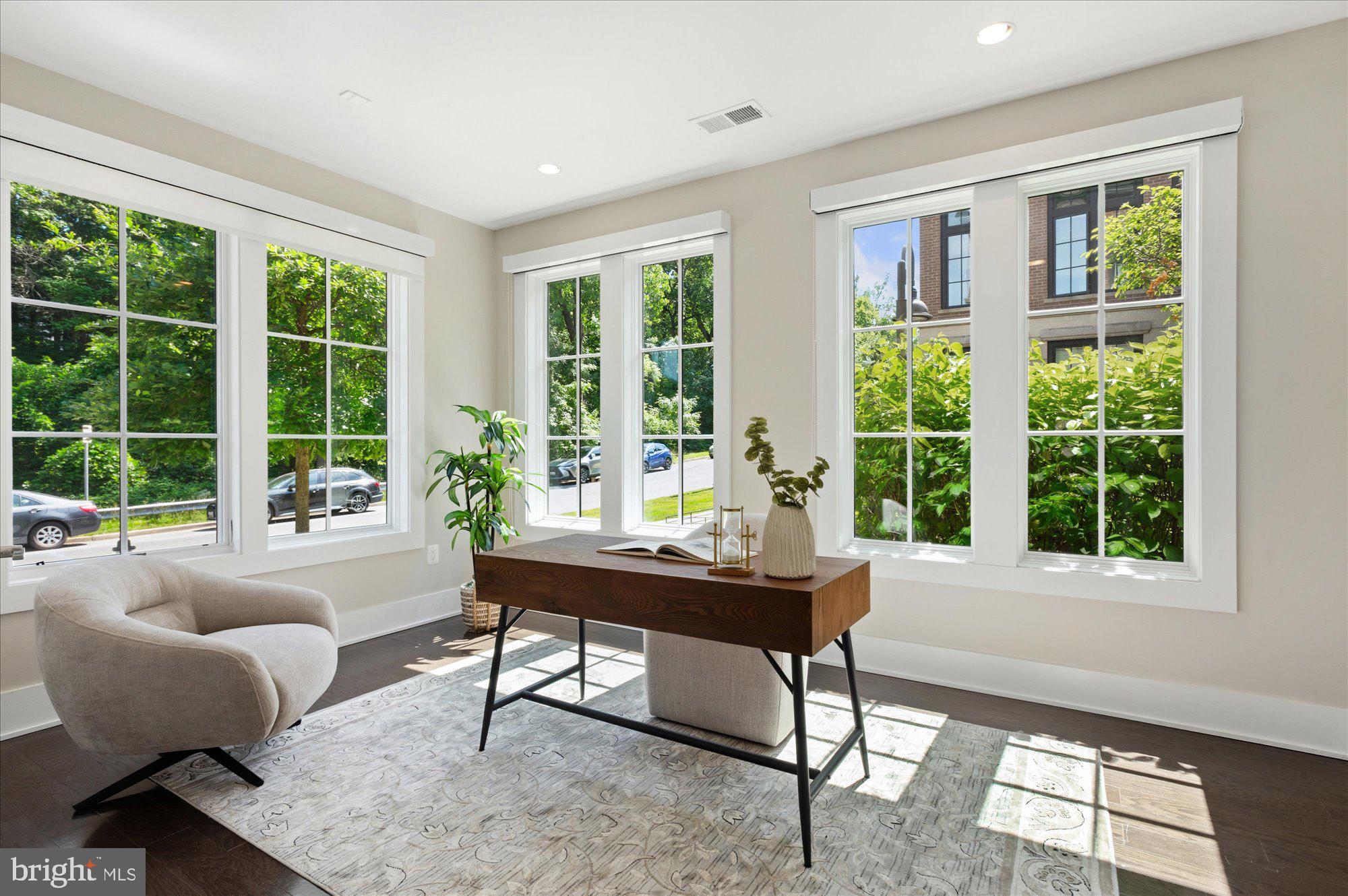 CHEVY CHASE - Residential