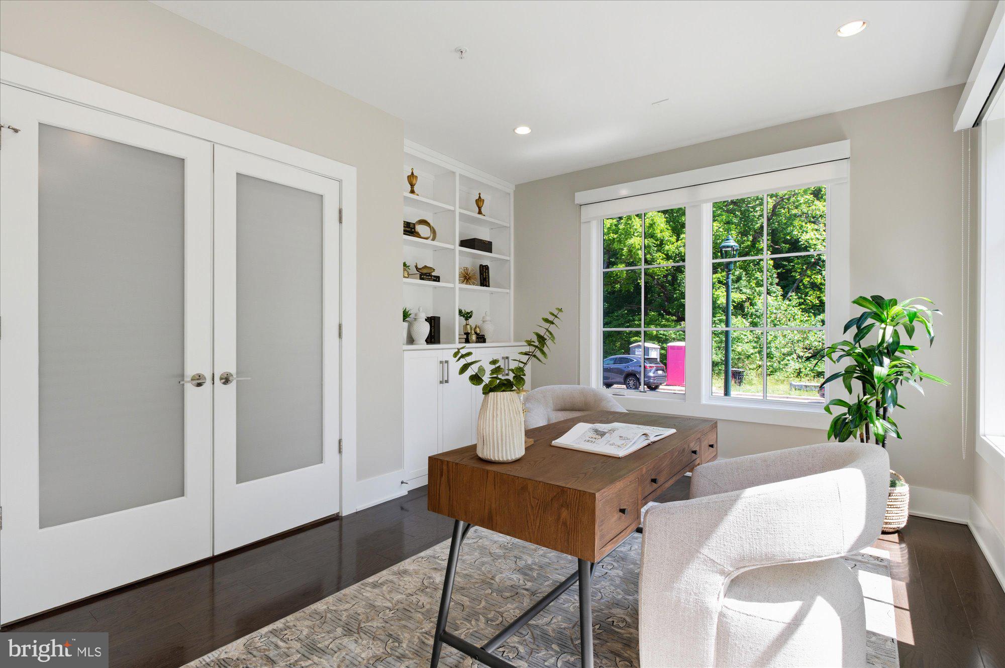 CHEVY CHASE - Residential