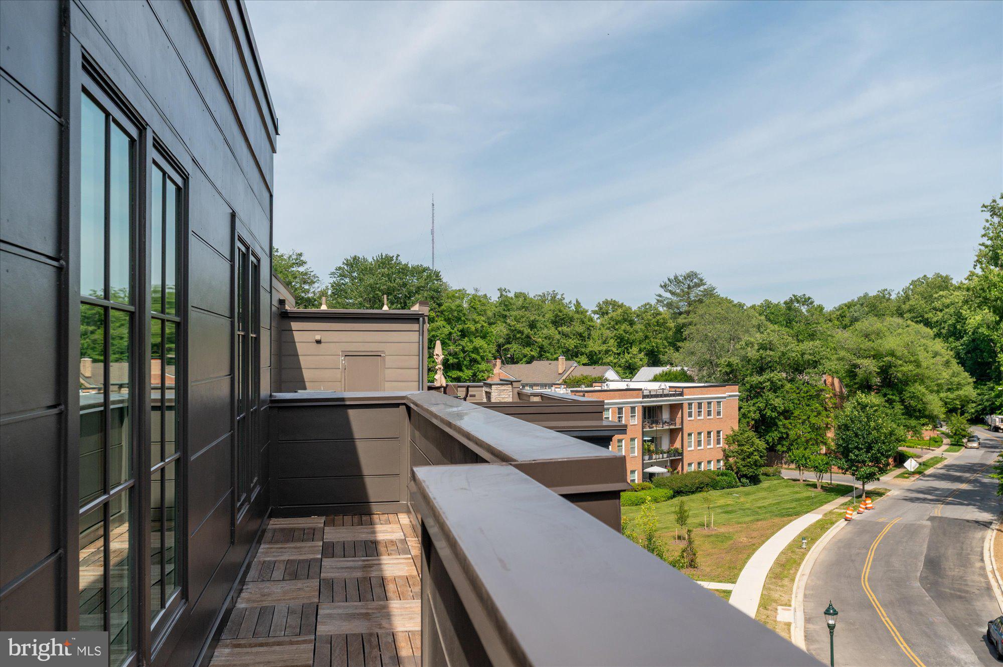 CHEVY CHASE - Residential