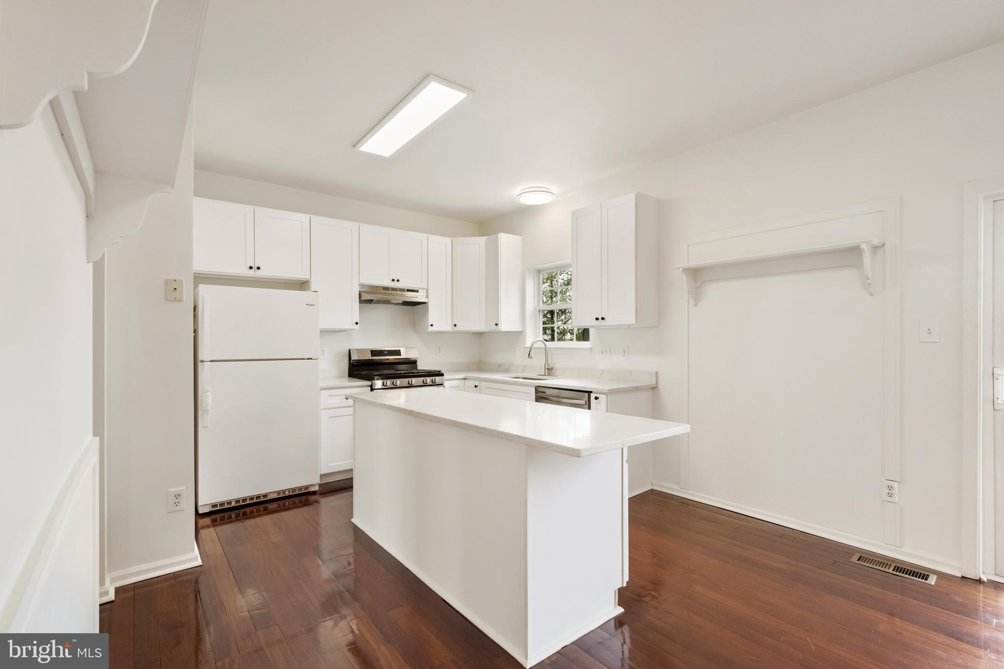 SYCAMORE HILL - Residential