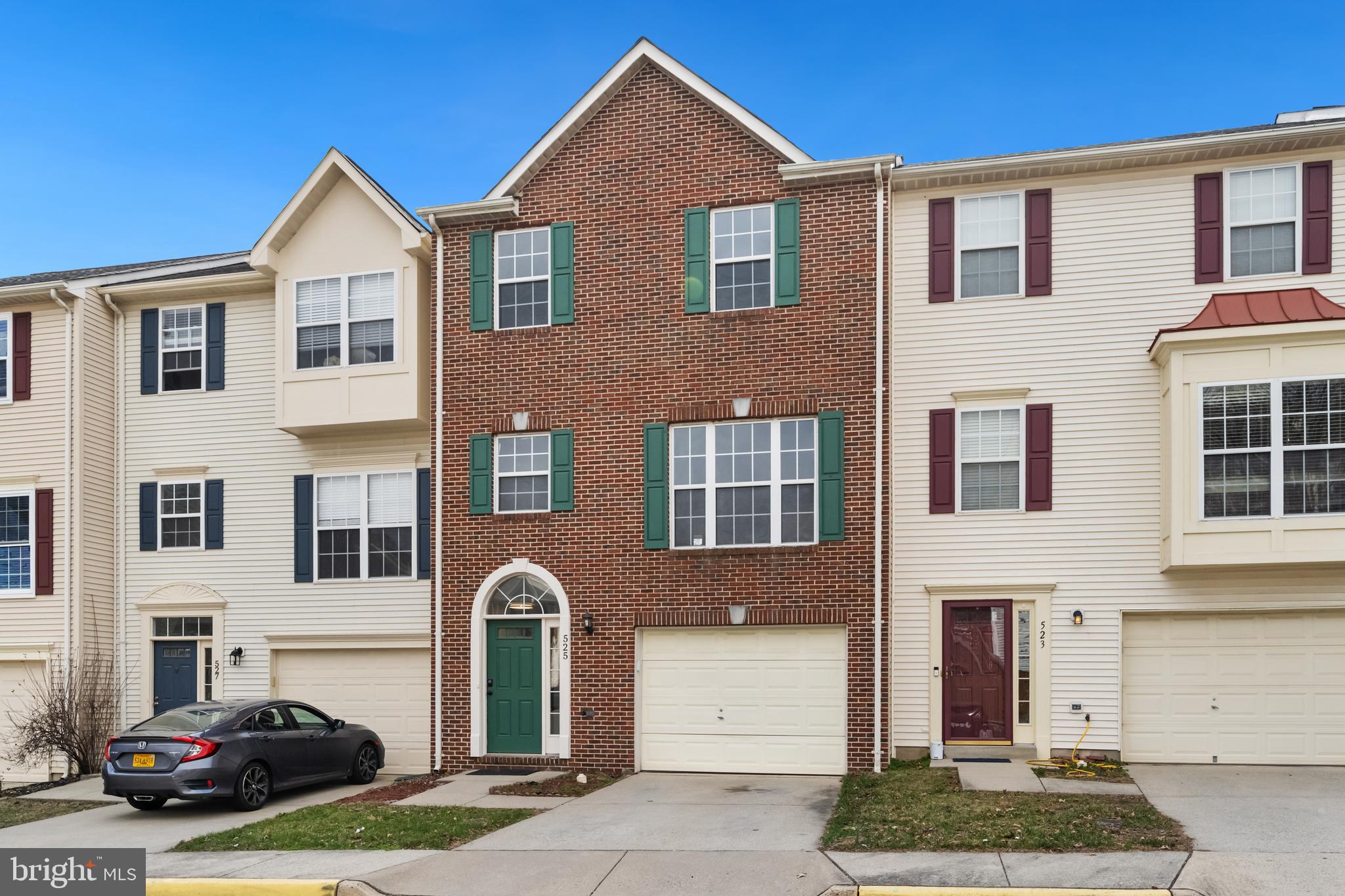 SYCAMORE HILL - Residential