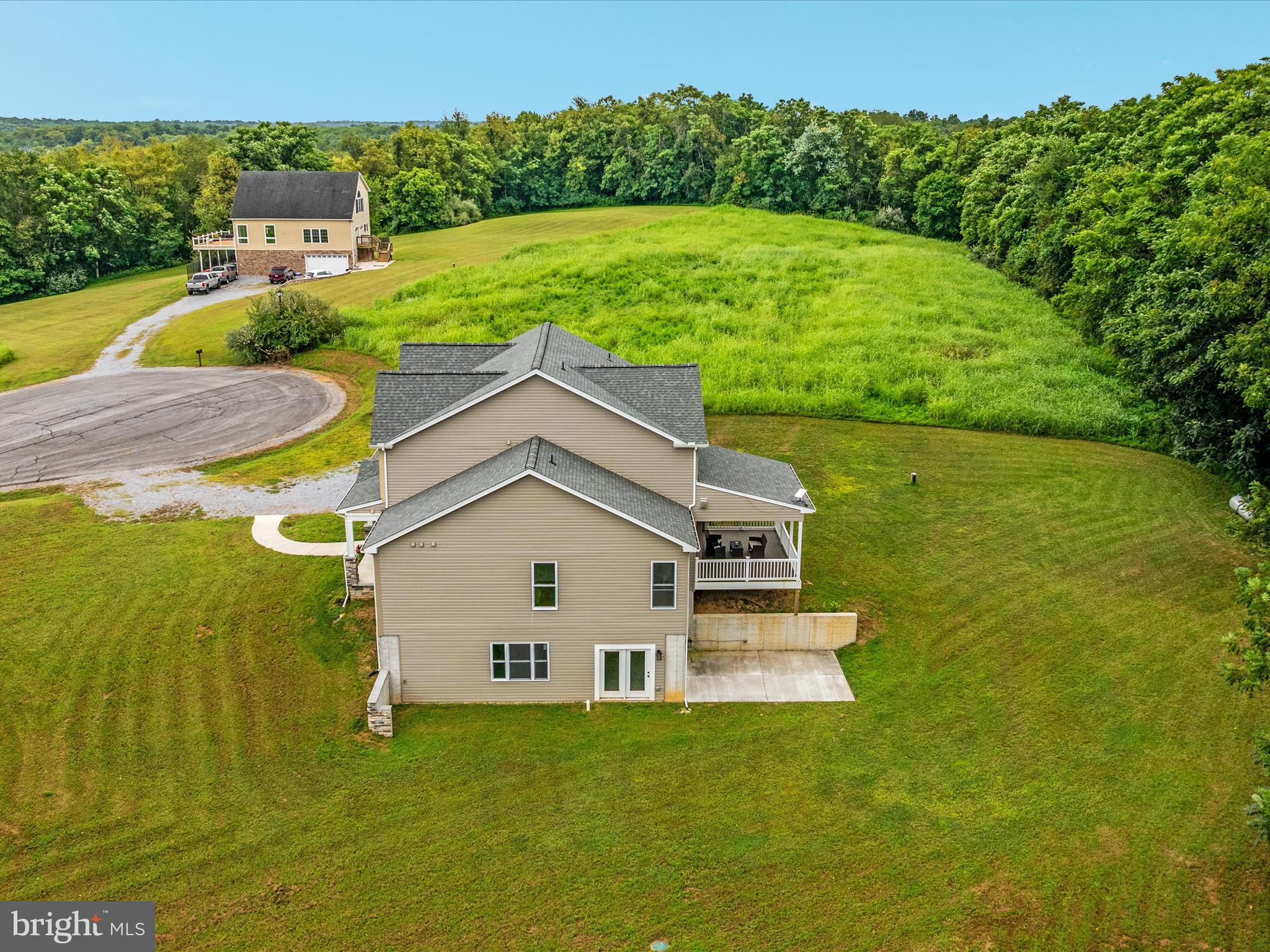 CROSSINGS ON THE POTOMAC - Residential