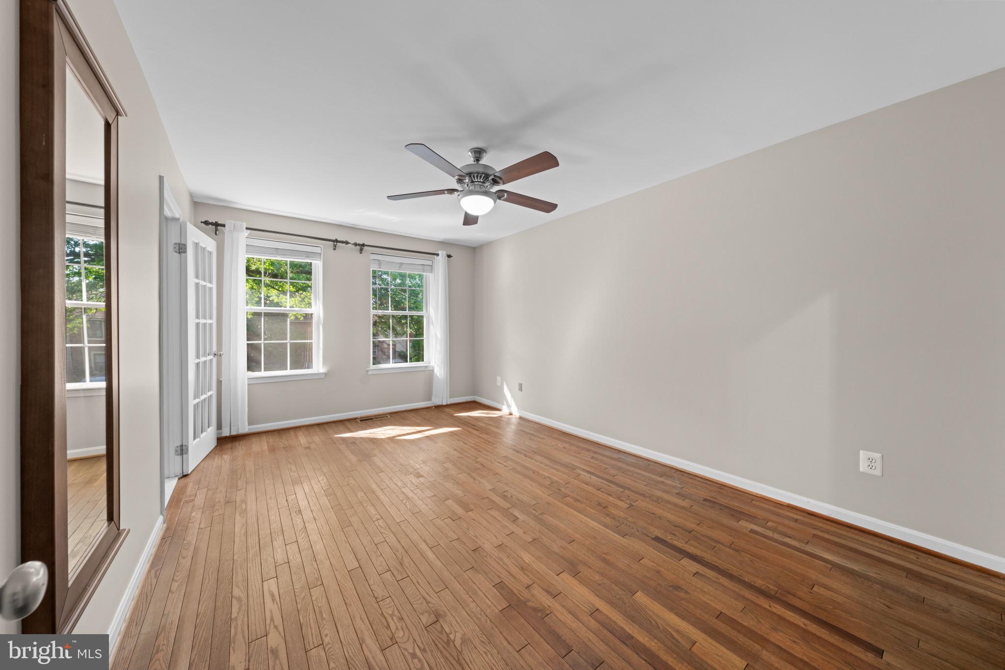 RESTON - Residential