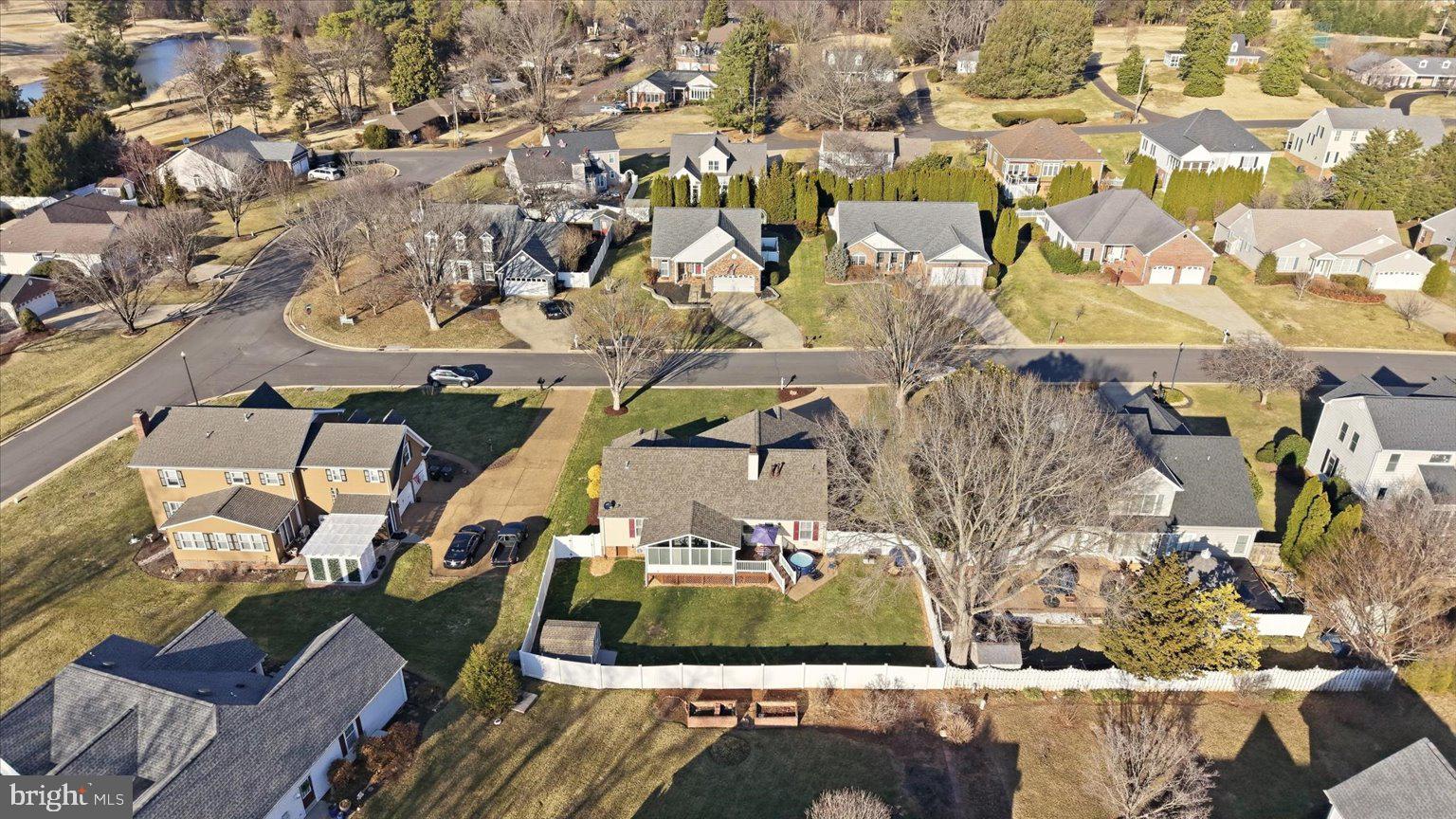 COUNTRY CLUB ESTATES - Residential