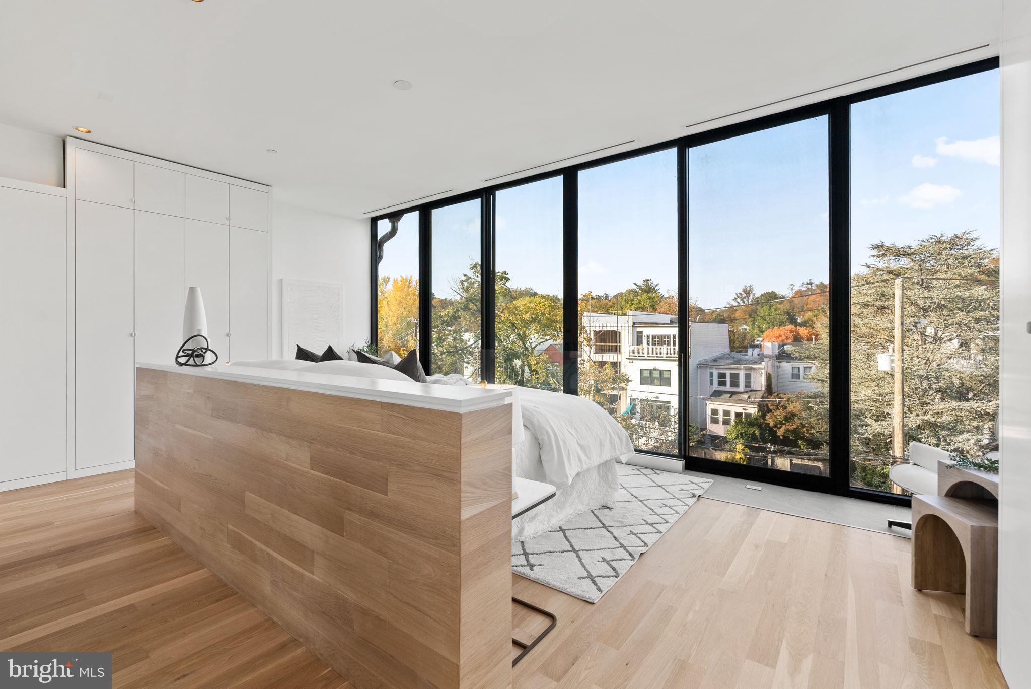 BURLEITH - Residential
