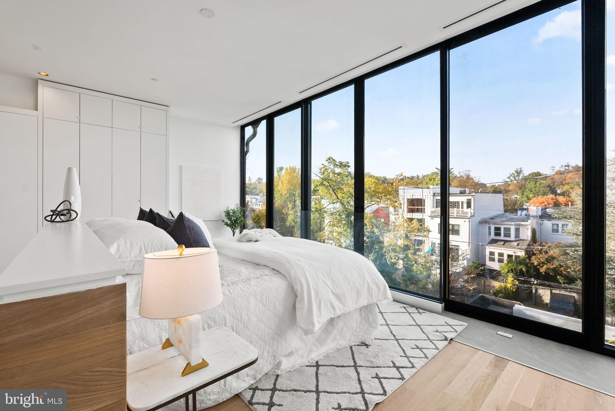BURLEITH - Residential