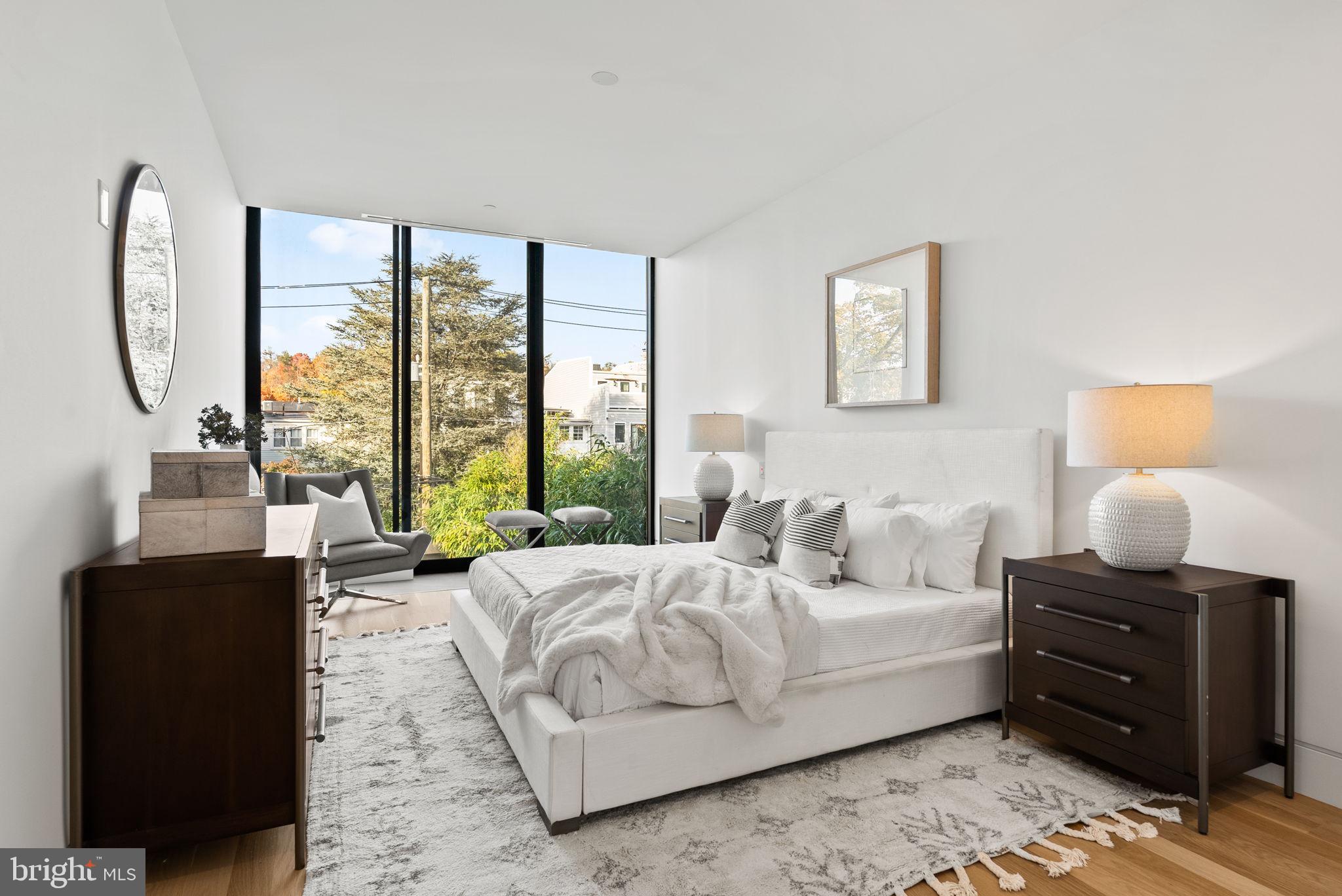 BURLEITH - Residential