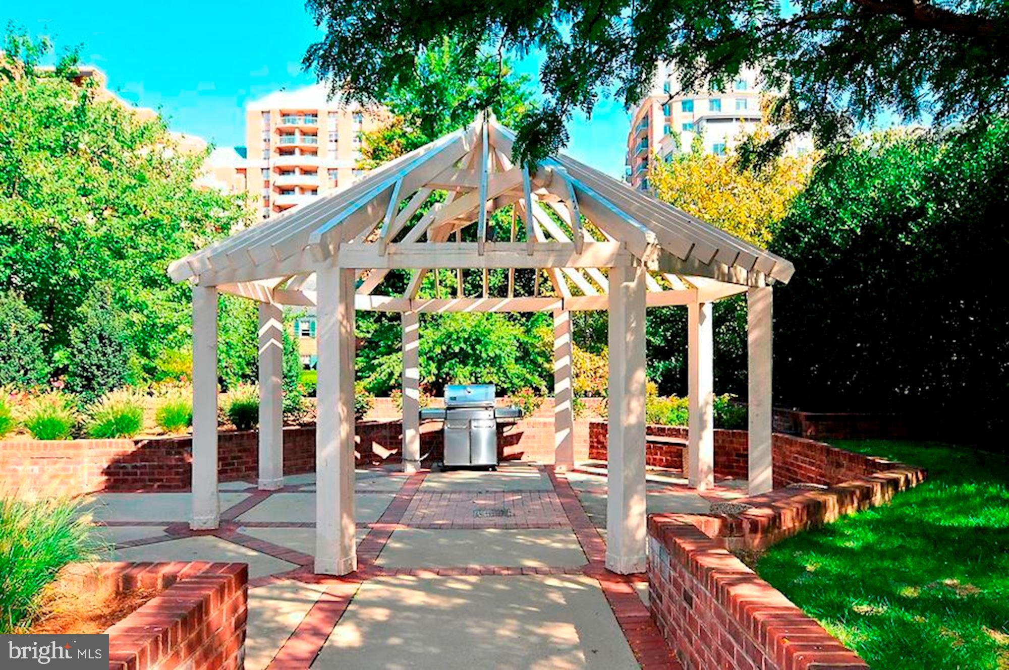 THE CHASE AT BETHESDA - Residential Lease