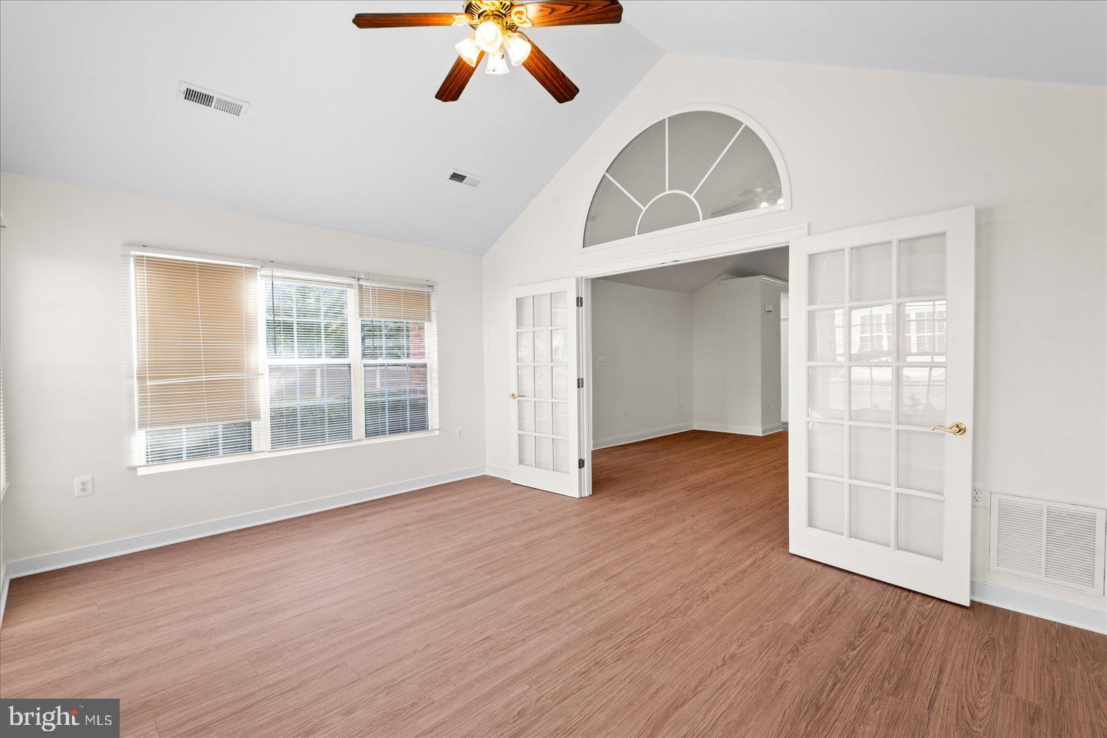 REGENCY PARK VILLAS - Residential