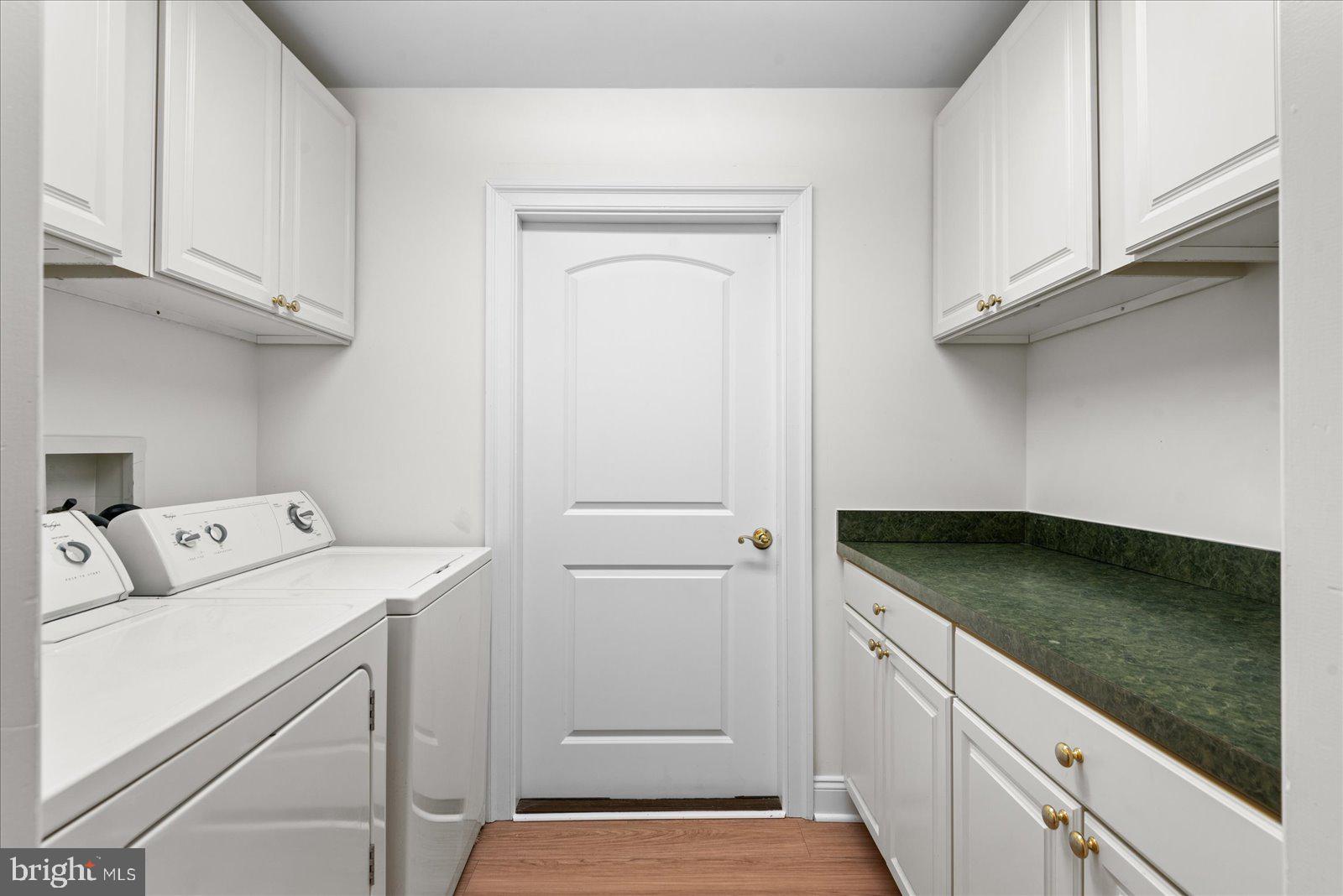REGENCY PARK VILLAS - Residential