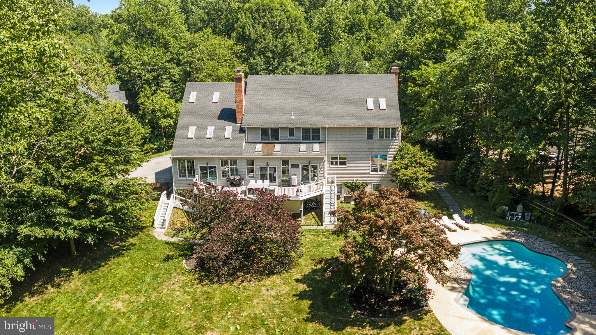 THE MEADOWS - Residential