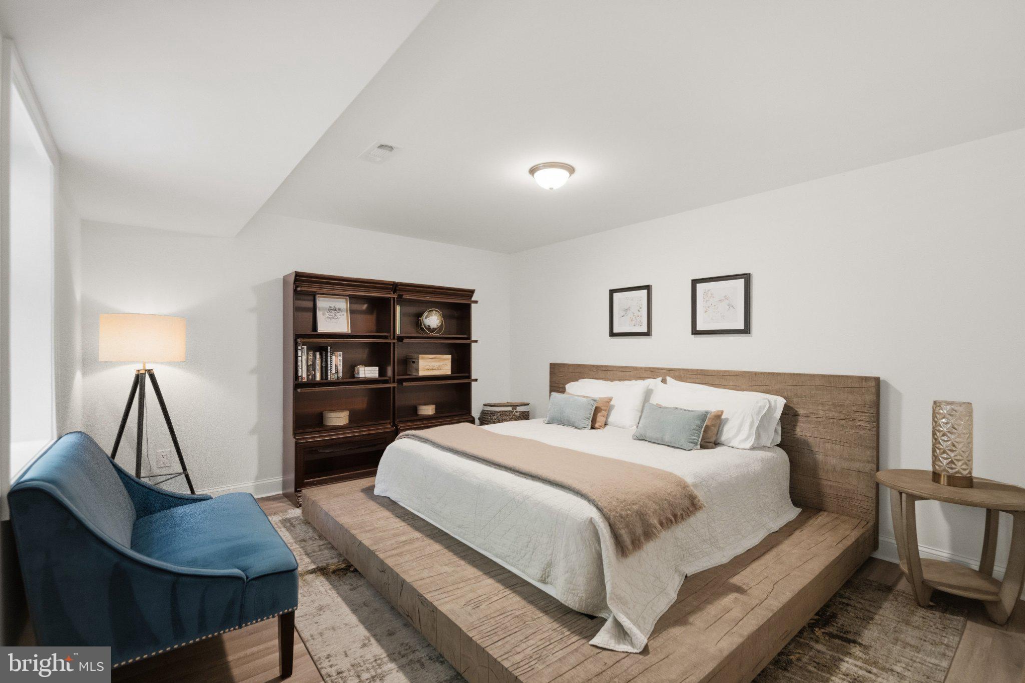 THE MEADOWS - Residential