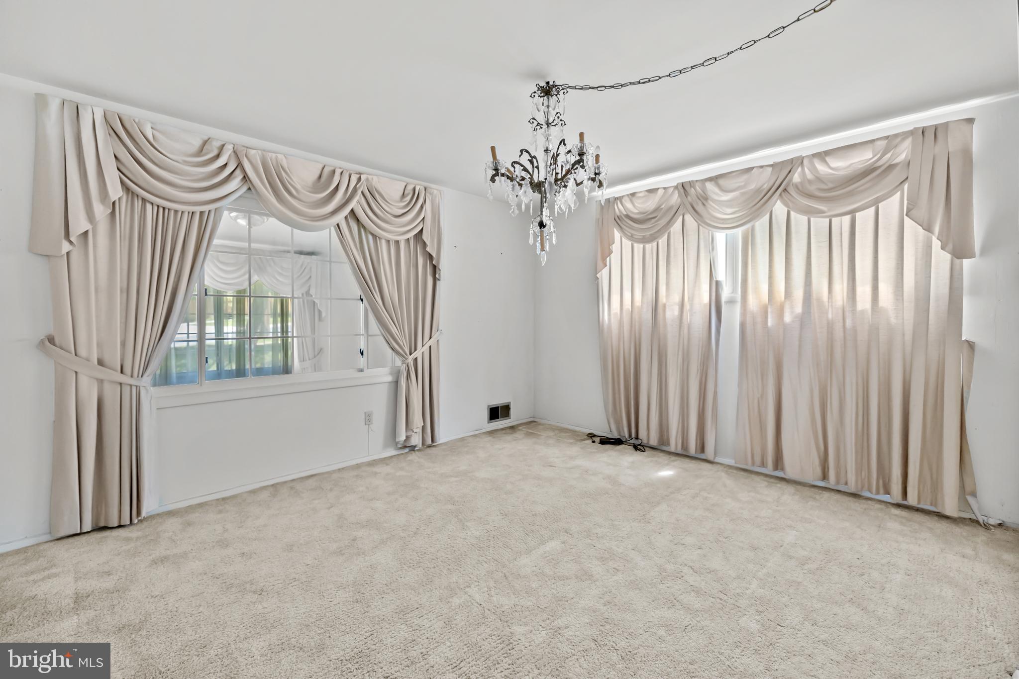 HUNGERFORD - Residential