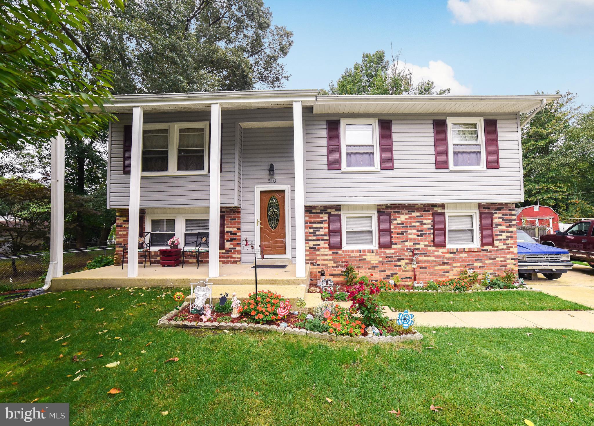 CONTRACT FELL THROUGH AND BACK ON THE MARKET - Nice Cul-De-Sac location.  Home is very well kept.  Windows, Roof, Siding, Front Door have all been updated/replaced.   Basement has bedroom, Den, FR and Full Bath.  Very nice back yard, Front Porch, No HOA!  Plenty of Room to grow!  Don't miss out on this one.