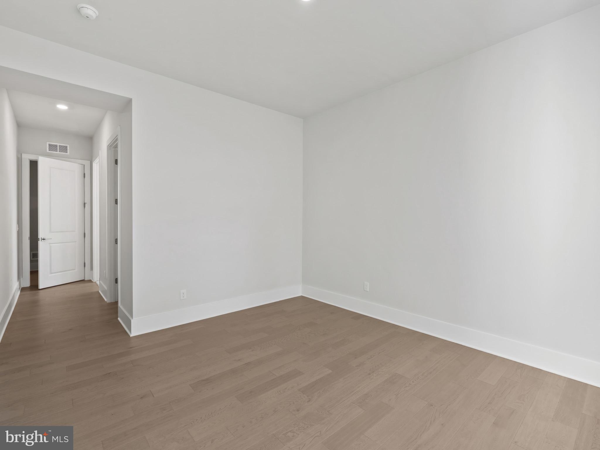 COLLINGWOOD CHASE - Residential