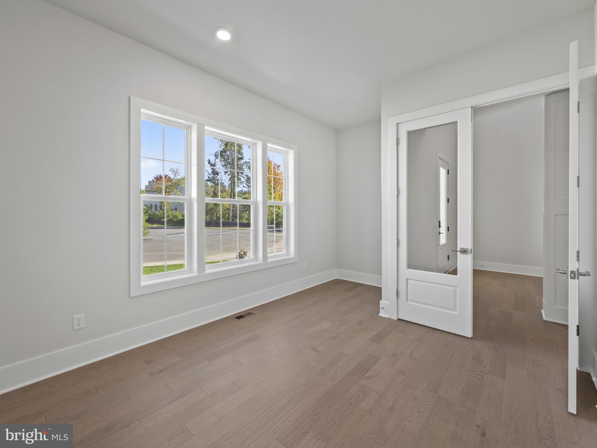 COLLINGWOOD CHASE - Residential