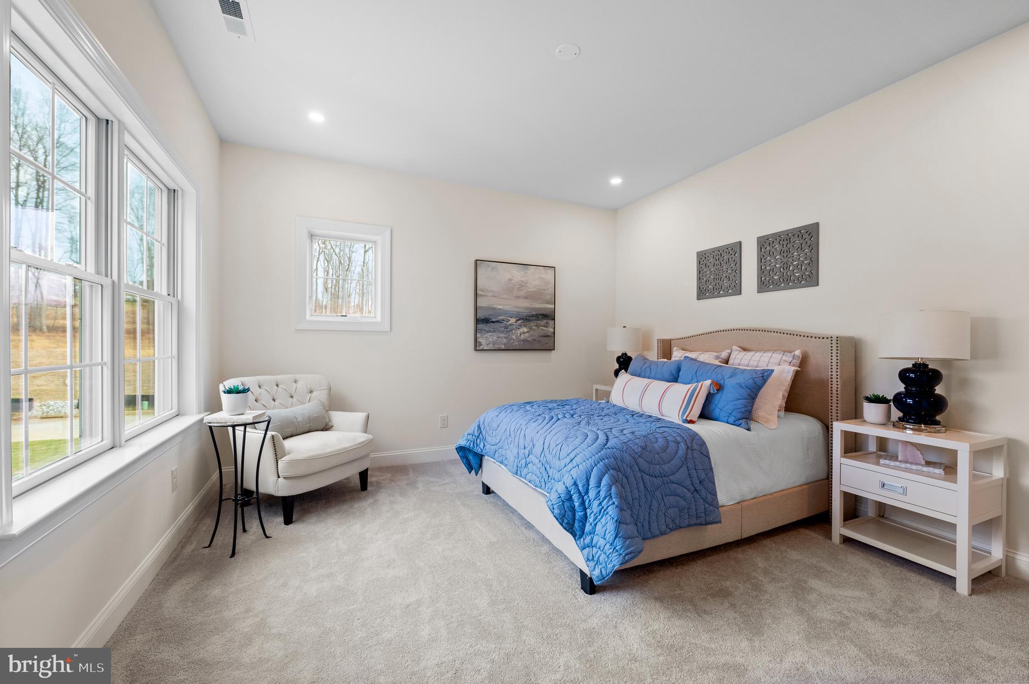 VILLAGE OF FOUR SEASONS - Residential