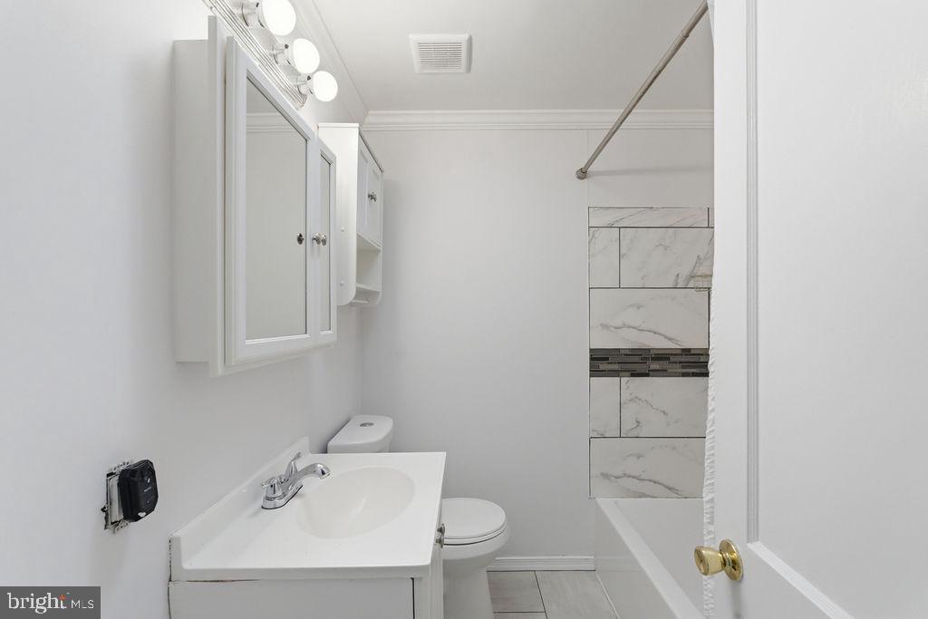 EASTWOOD - Residential