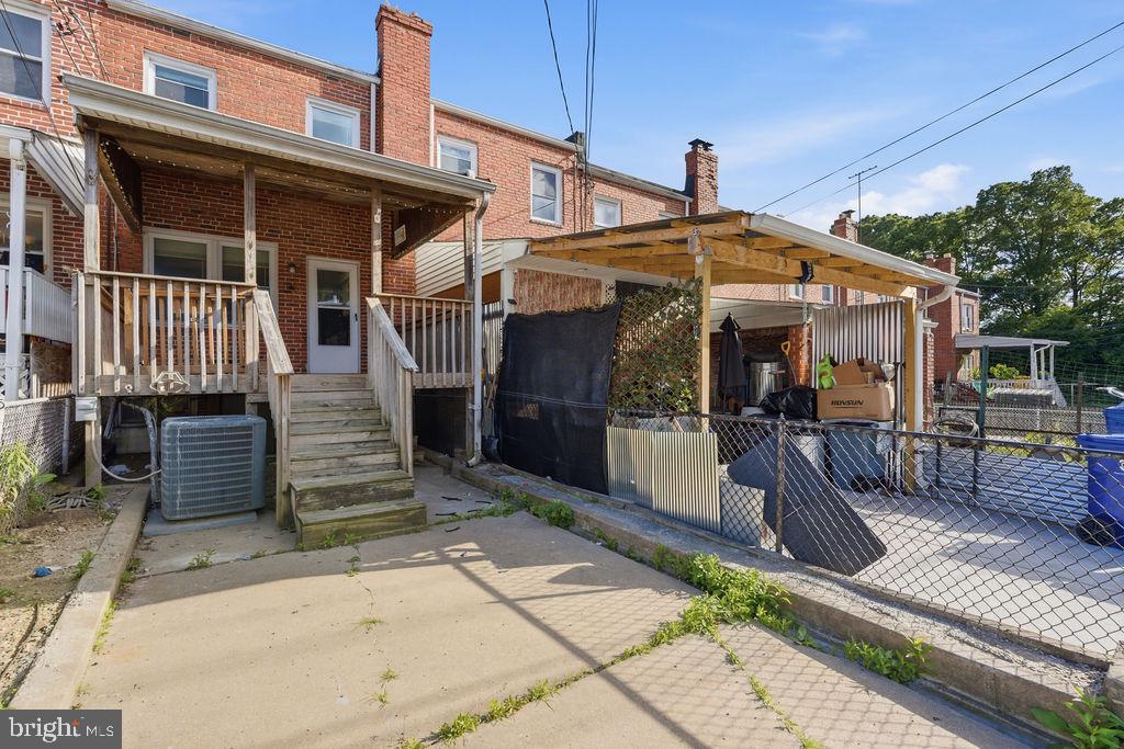 EASTWOOD - Residential