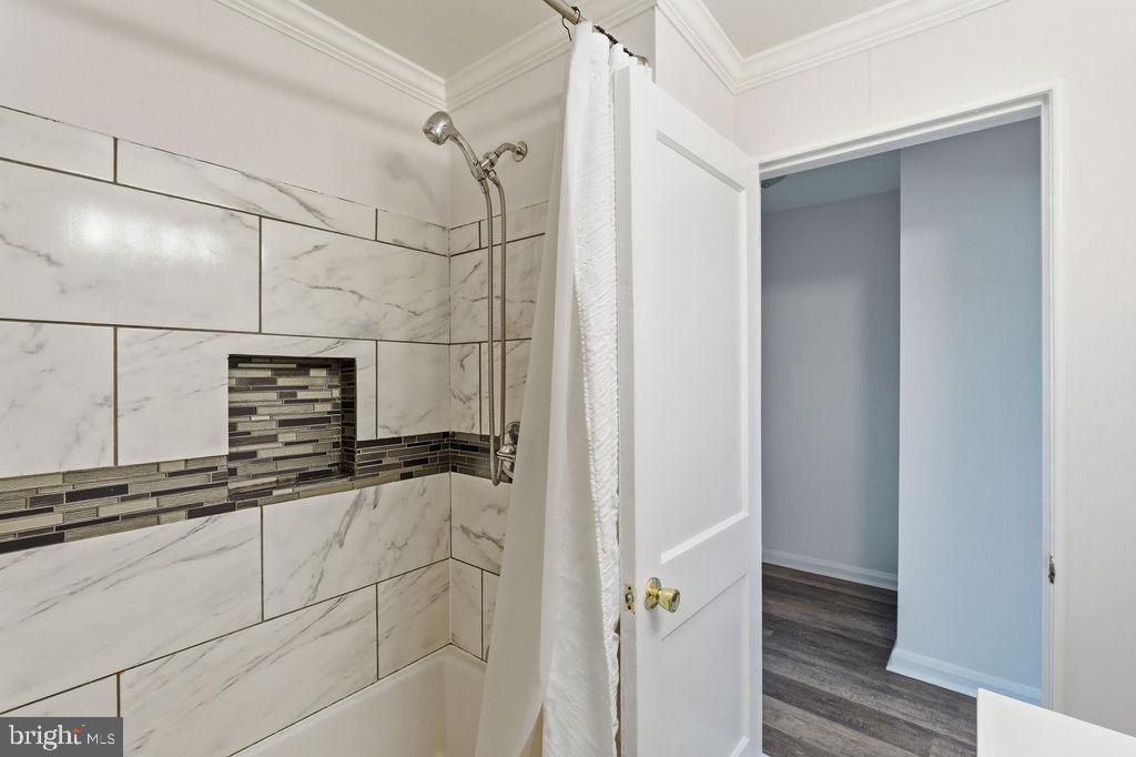 EASTWOOD - Residential