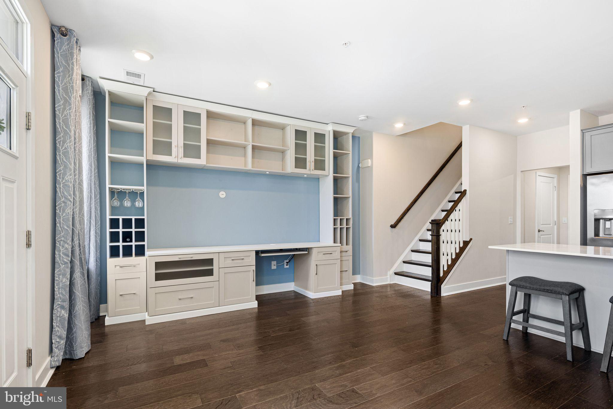 STEELPOINTE - Residential