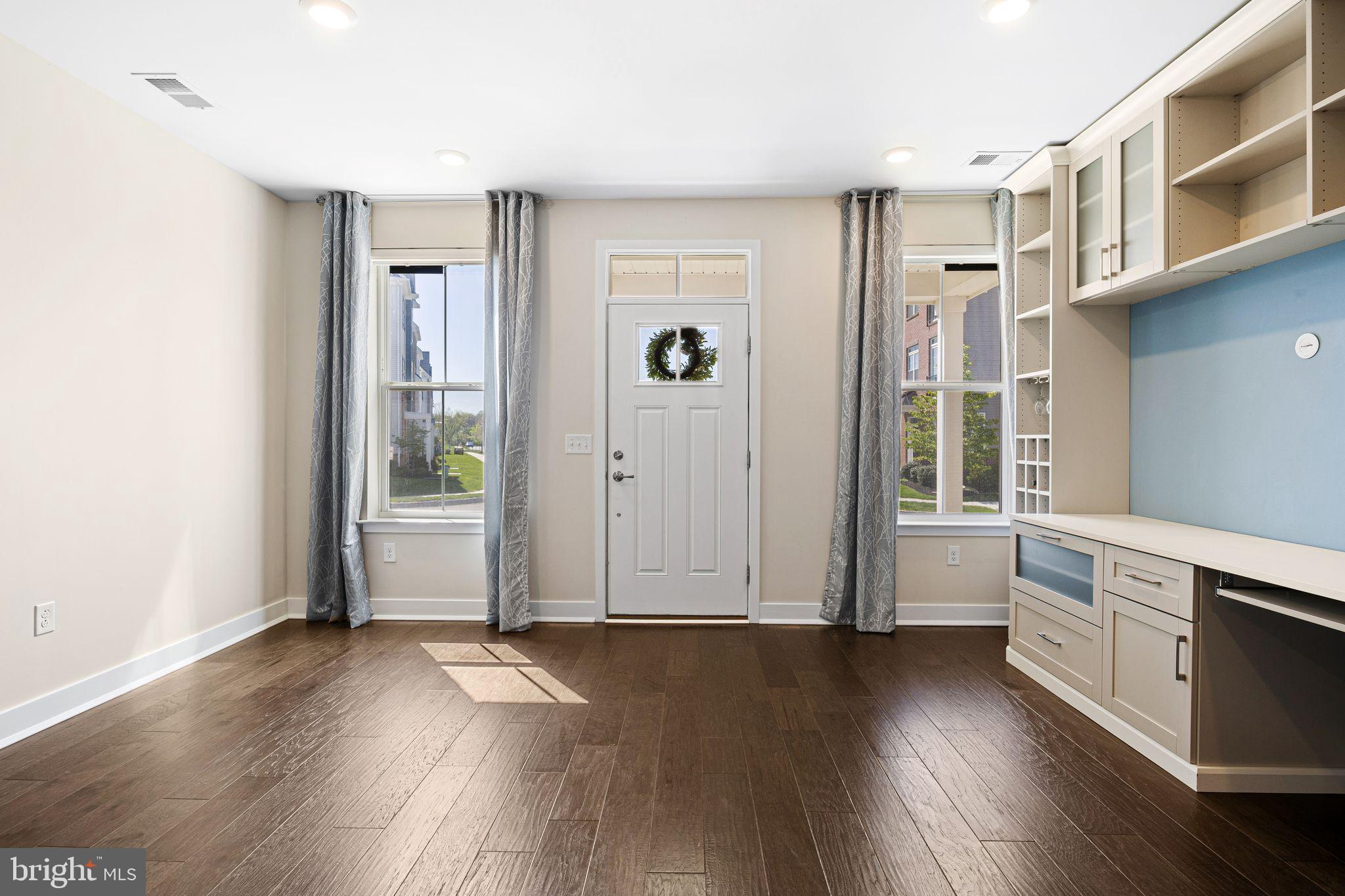 STEELPOINTE - Residential