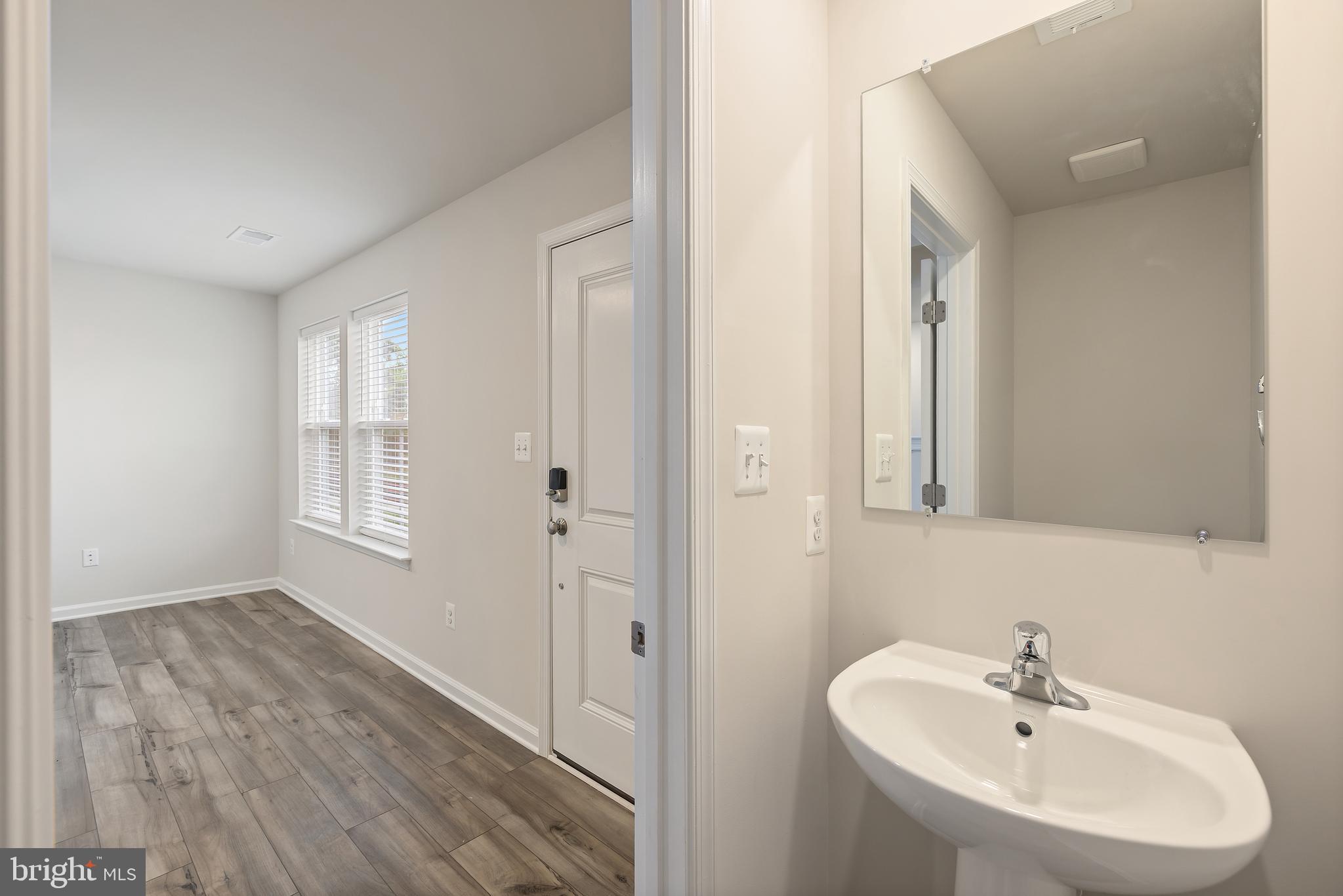 RED CLOVER MEADOWS - Residential Lease