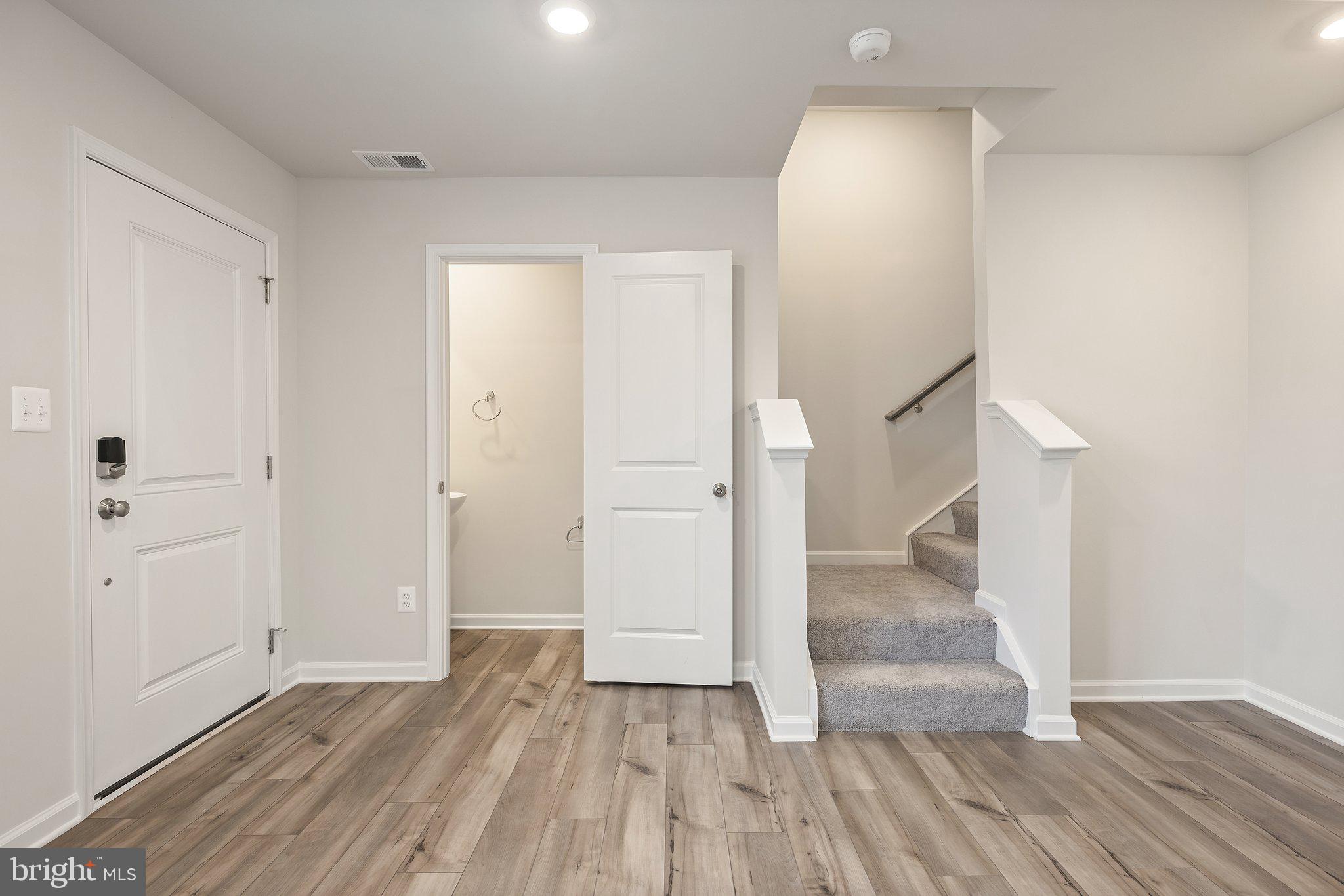 RED CLOVER MEADOWS - Residential Lease