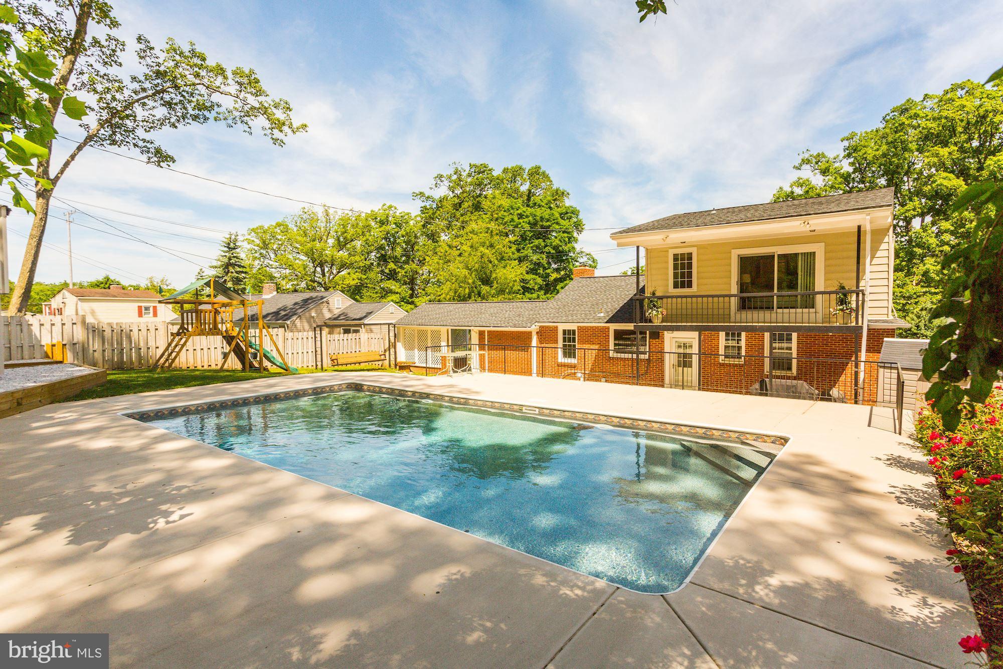 COVENTRY/CROMWELL - Residential