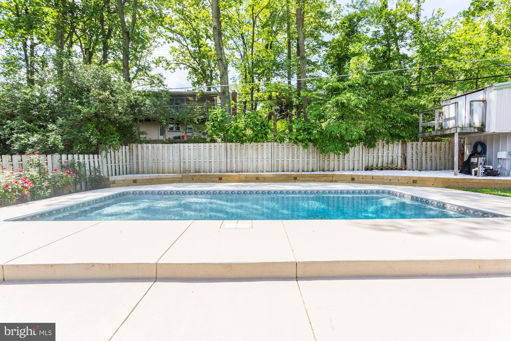COVENTRY/CROMWELL - Residential