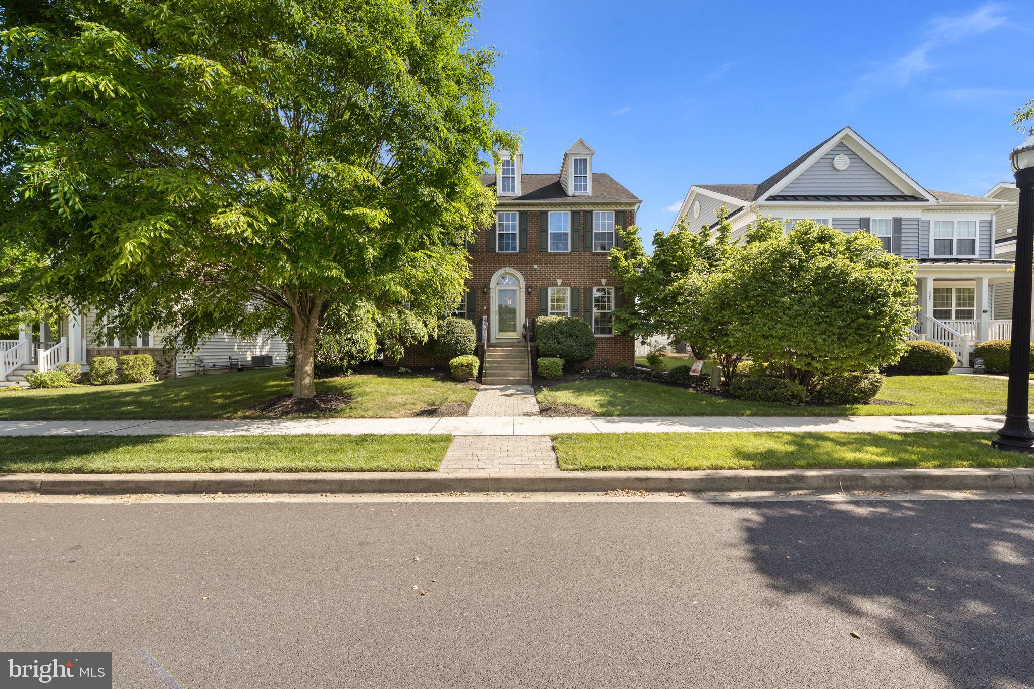 MERIDIAN CROSSING - Residential