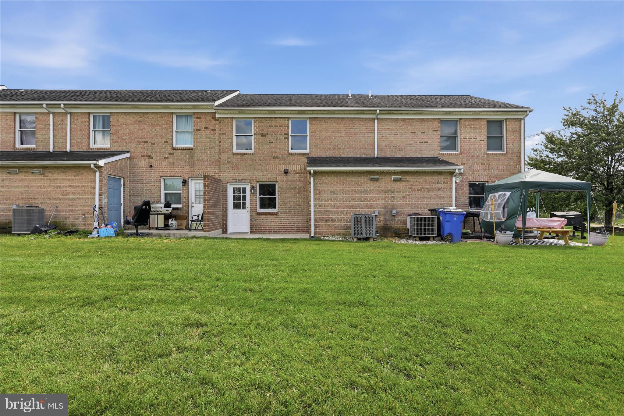 EAST RIDGE TOWNHOMES - Residential