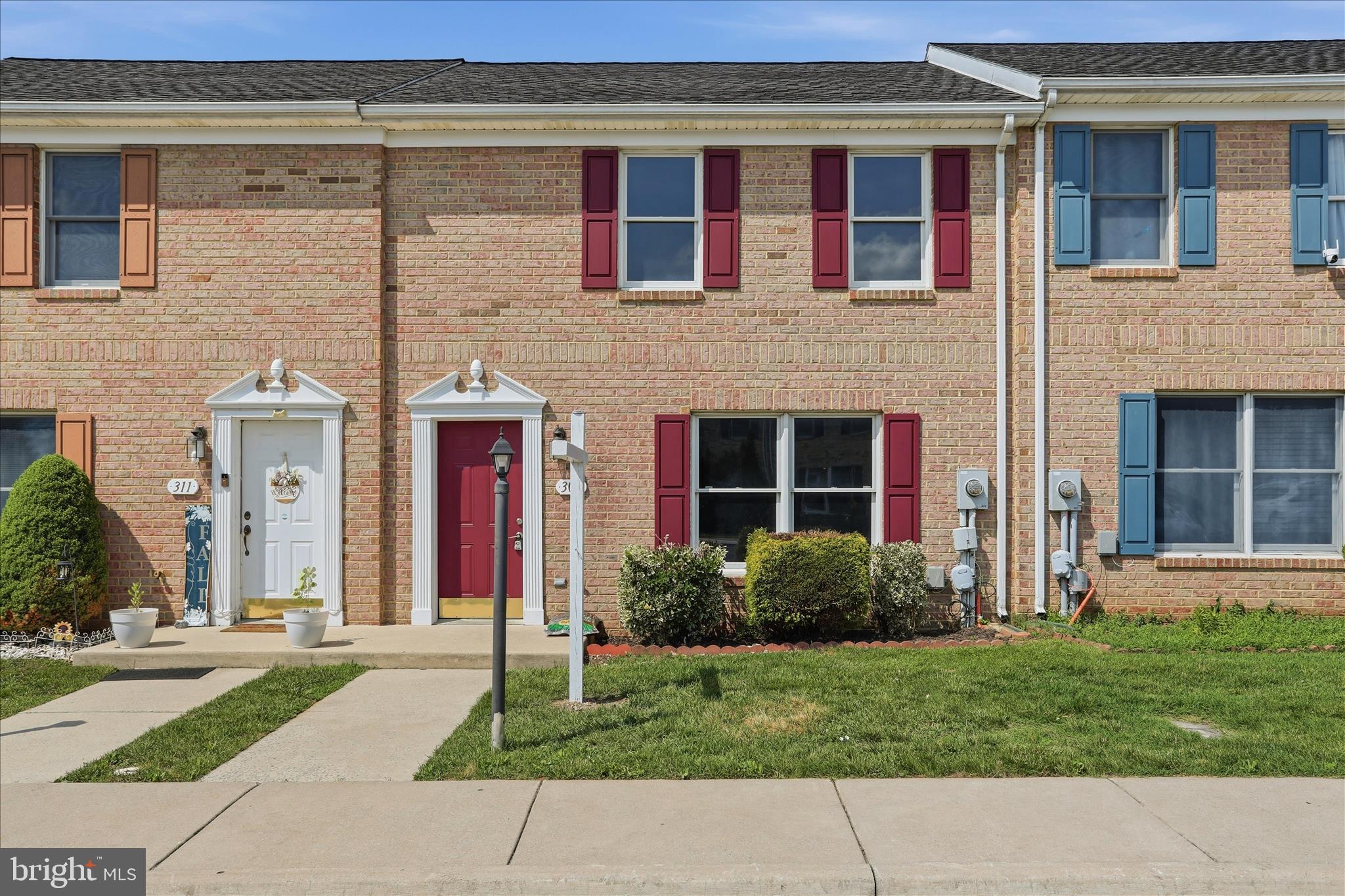 EAST RIDGE TOWNHOMES - Residential