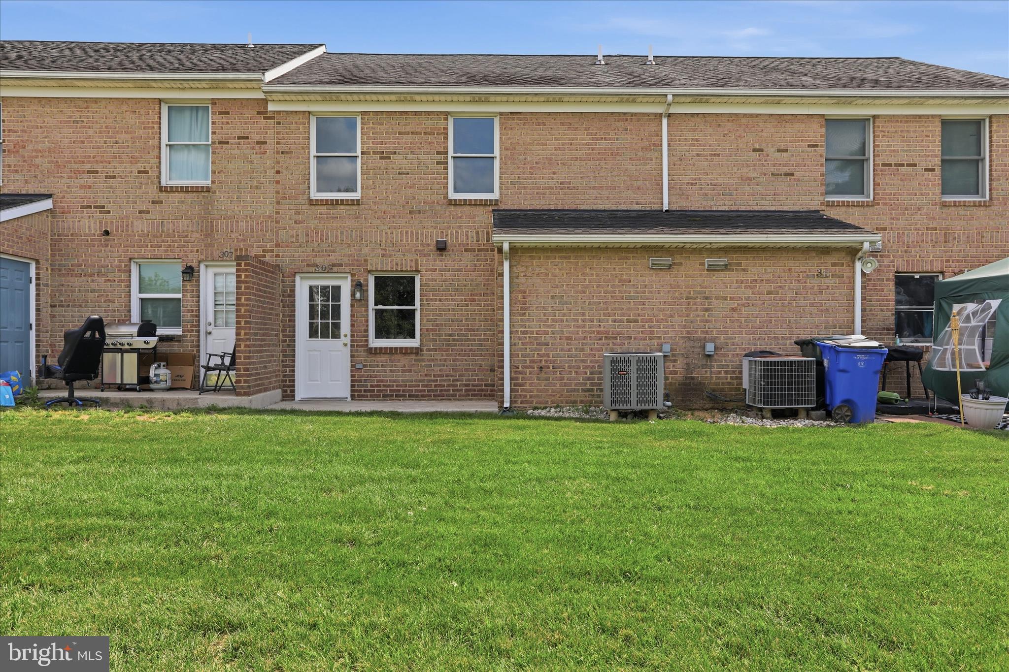 EAST RIDGE TOWNHOMES - Residential