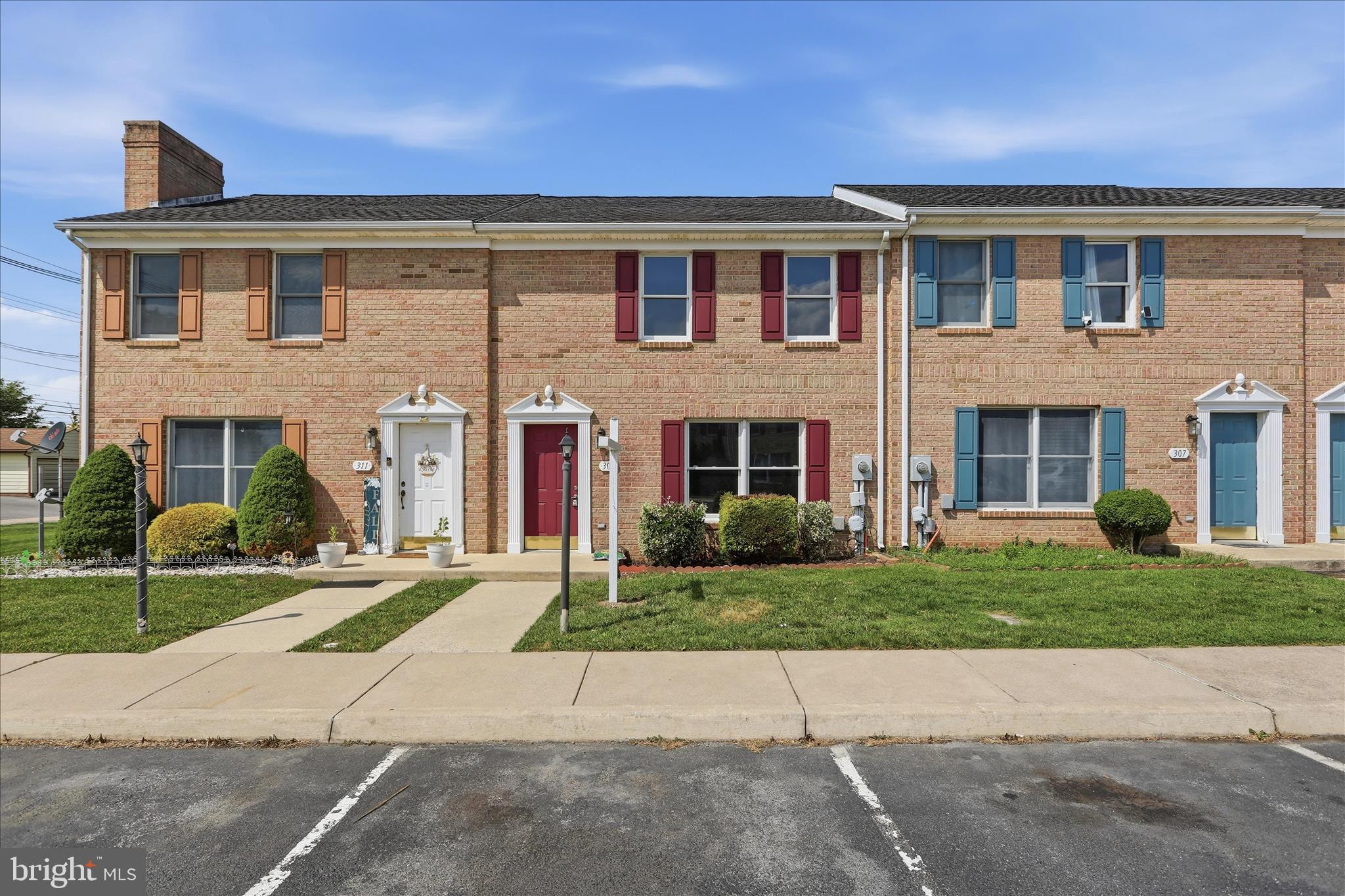 EAST RIDGE TOWNHOMES - Residential
