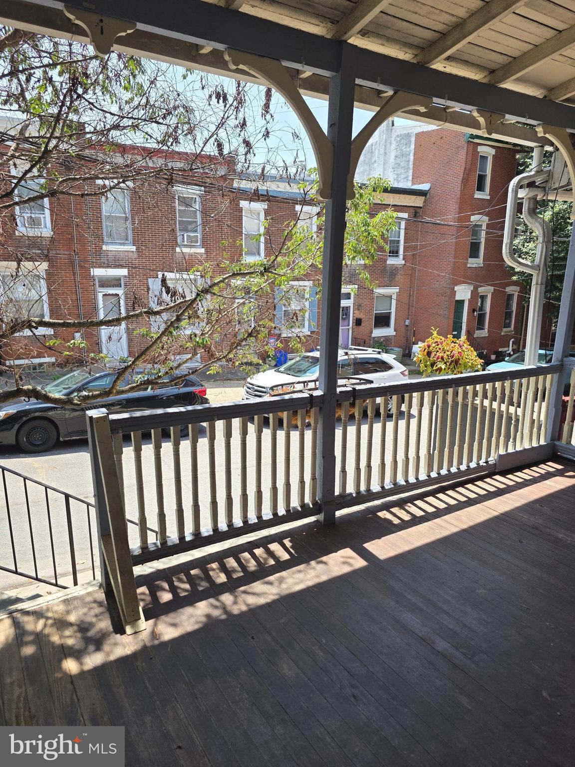 EAST FALLS - Residential